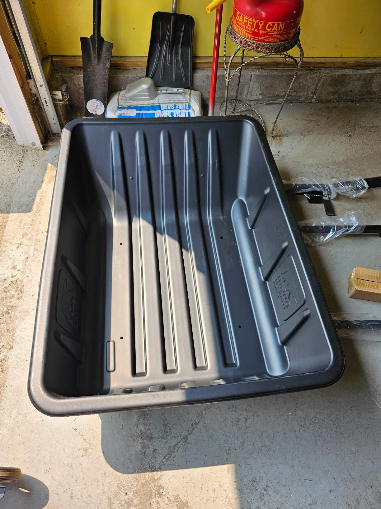 Polar LG7 Lawn & Garden Trailer 600 lb Capacity Model 9393 customer photo 2