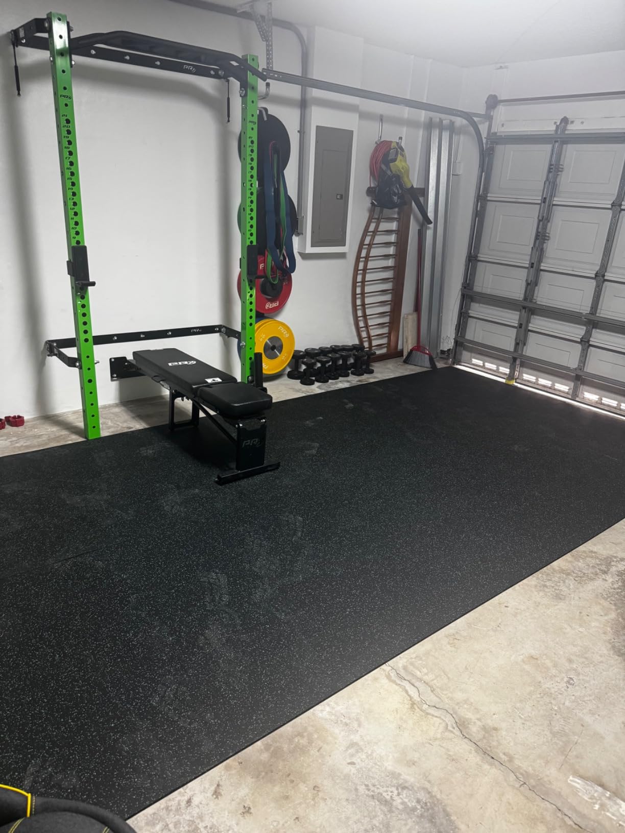 American Floor Mats 3/8in (9mm) Thick Solid Black 4' x 6' Heavy Duty Rubber Rolls, Protective Exercise Mats, Home Gym Rubber Flooring customer photo 2