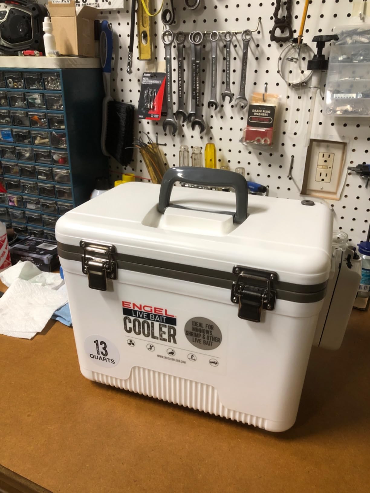 Engel Live Bait Cooler Box with 2nd Gen 2-Speed Aerator Pump - Portable Fishing Station & Minnow Bucket for Shrimp & Other Live Fish with Aerator - ENGLBC-N customer photo 1