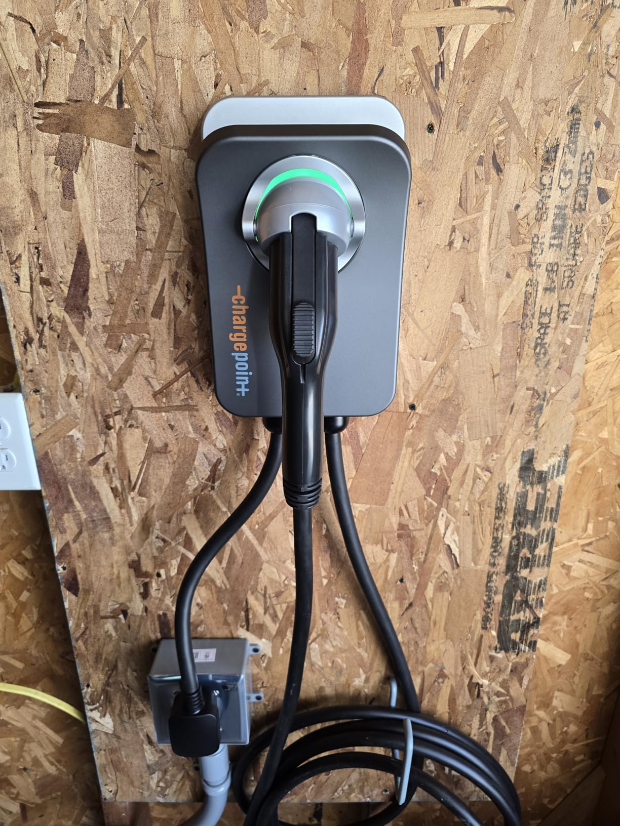 ChargePoint HomeFlex Level 2 EV Charger J1772 - NEMA 14-50 Plug customer photo 1