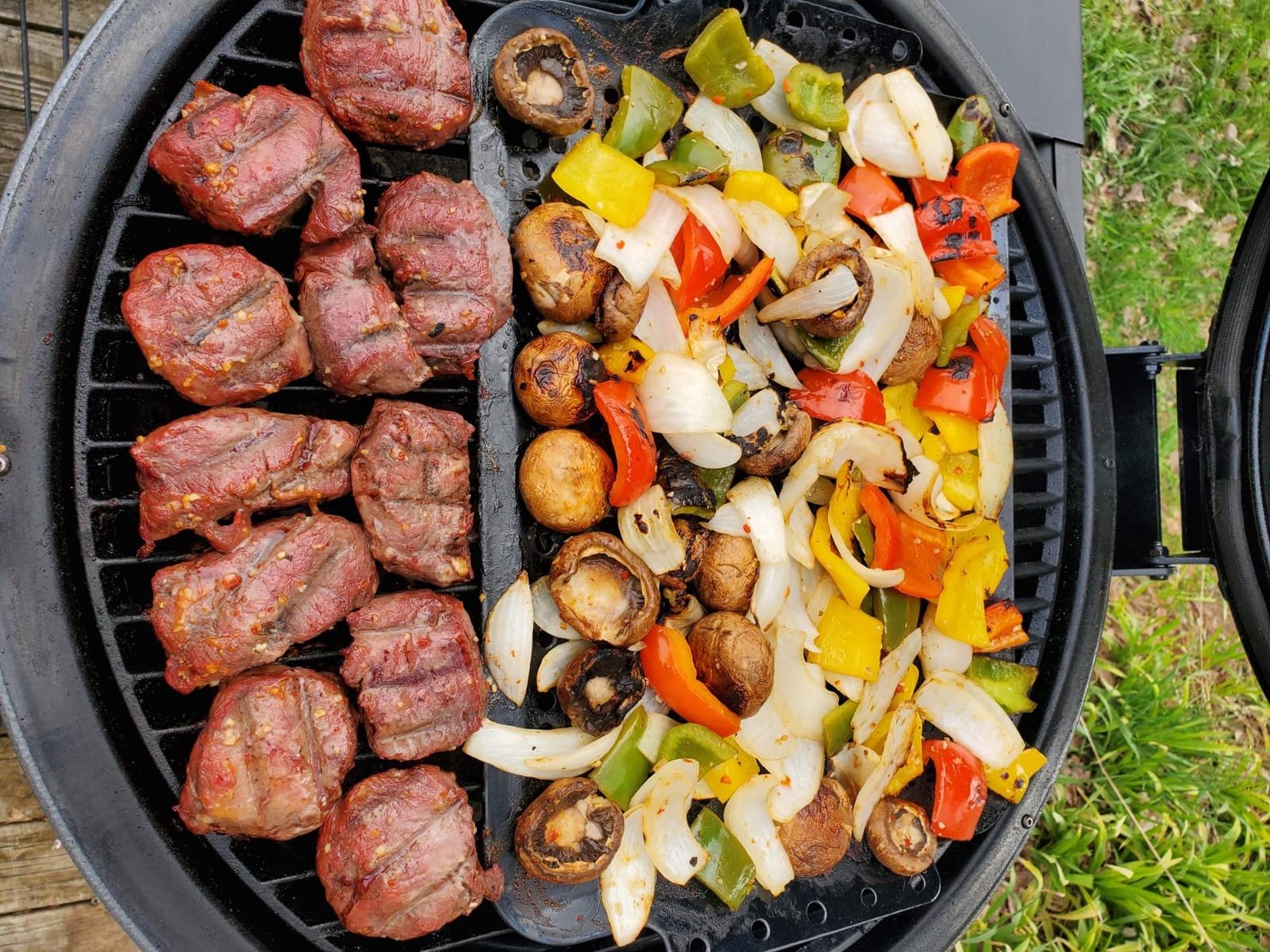Char-Griller® AKORN® Kamado Charcoal Grill and Smoker with Durable Grill Cart, Cast Iron Grates and Warming Rack, 445 Cooking Square Inches in Sapphire, Model E56520 customer photo 1