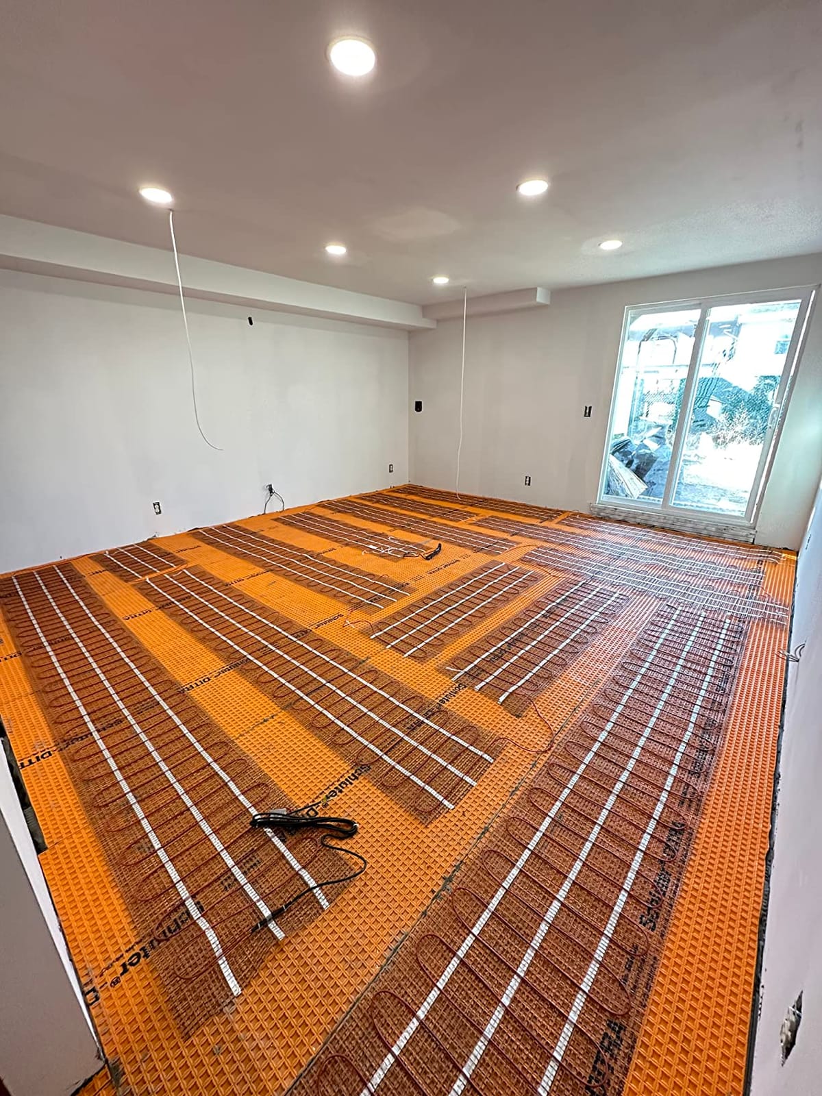 LuxHeat 40 sqft Heated Floor System, Prog Thermostat - 120V Floor Heat Mat customer photo 2