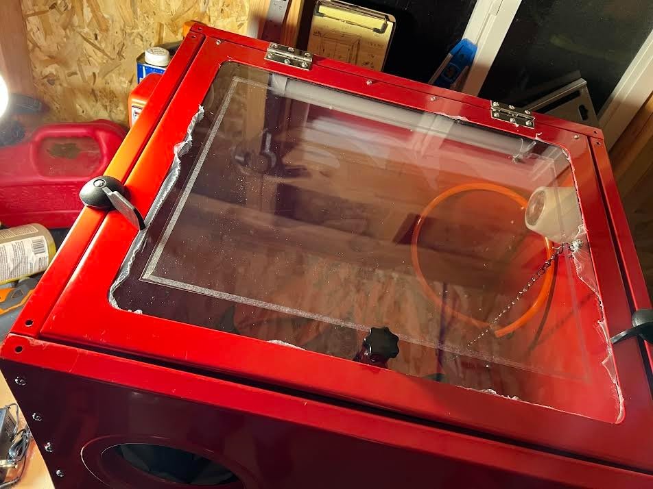25 Gallon Sandblasting Cabinet customer photo 1