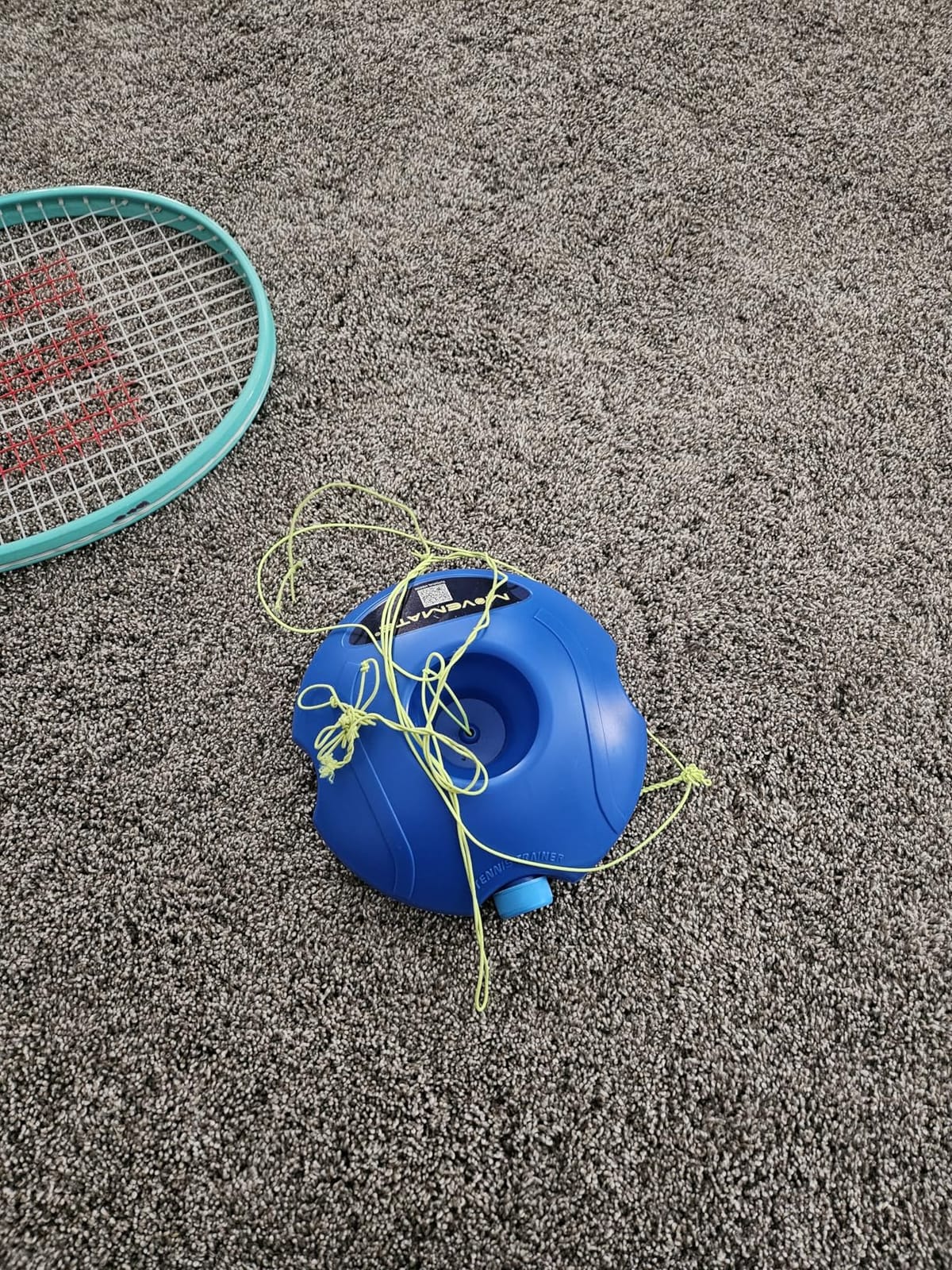 MOVEMATE Tennis-Trainer Set with Wilson® Tennis Ball | Innovative Ball Game for Outdoors, in The Garden, in The Park for Children & Adults | Incl. Transport Bag & Exercise Videos customer photo 1