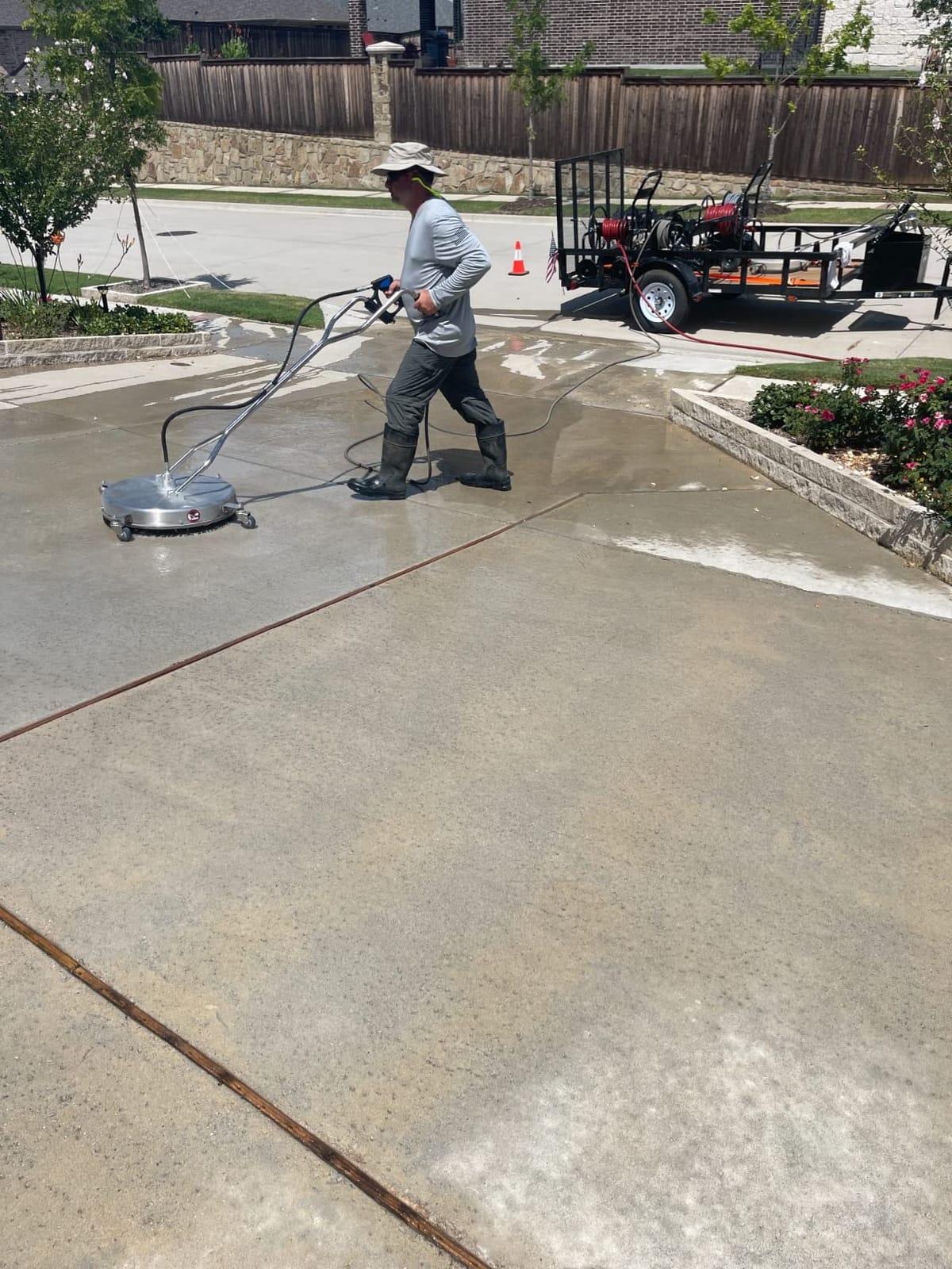 BOCOM 24 Inch Pressure Washer Surface Cleaner Dual Handle Commercial Power Washer Accessory & Parts Concrete Floor Scrubber Attachment with Wheels for Cleaning Driveways, Sidewalks, Patios, 4000 PSI customer photo 2