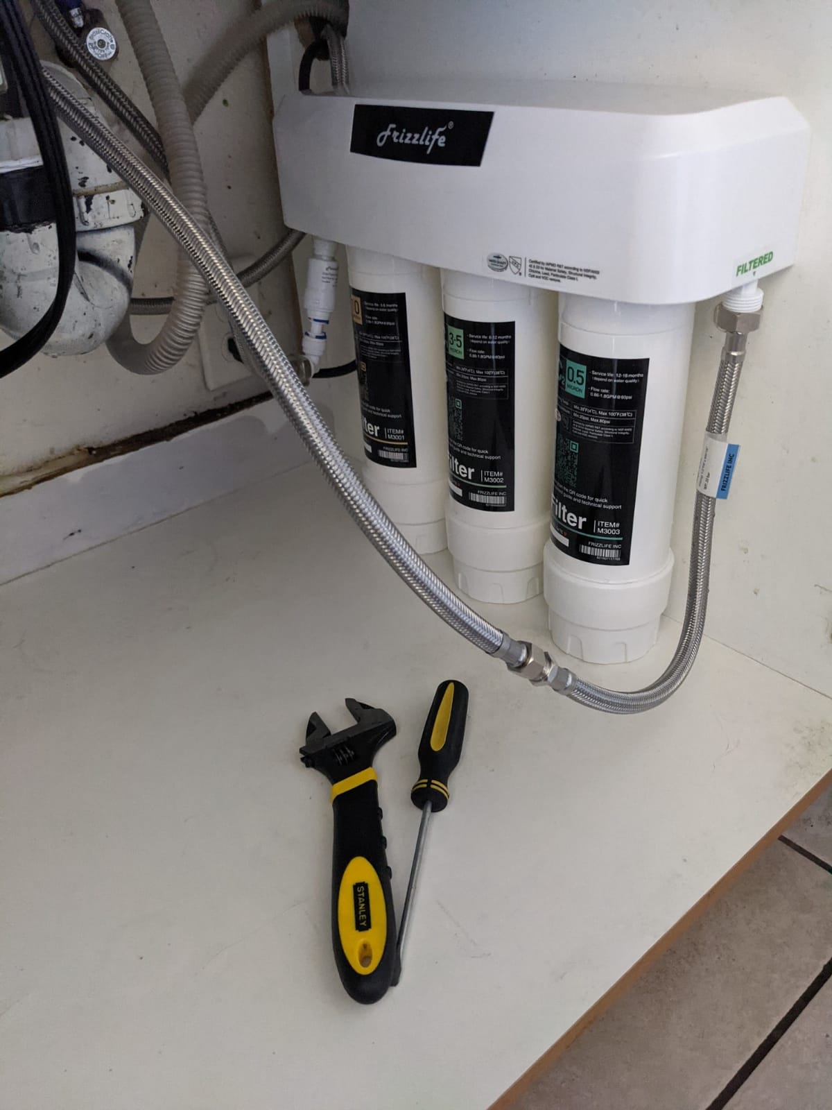 Frizzlife Under Sink Water Filter System, NSF/ANSI 53&42&372 Certified, 8 Layer 0.5 Micron Water Filtration Reduce Chloramine, PFOA/PFOS, Lead, Chlorine, Bad Taste & Odor, Under Counter, SK99-NEW customer photo 2