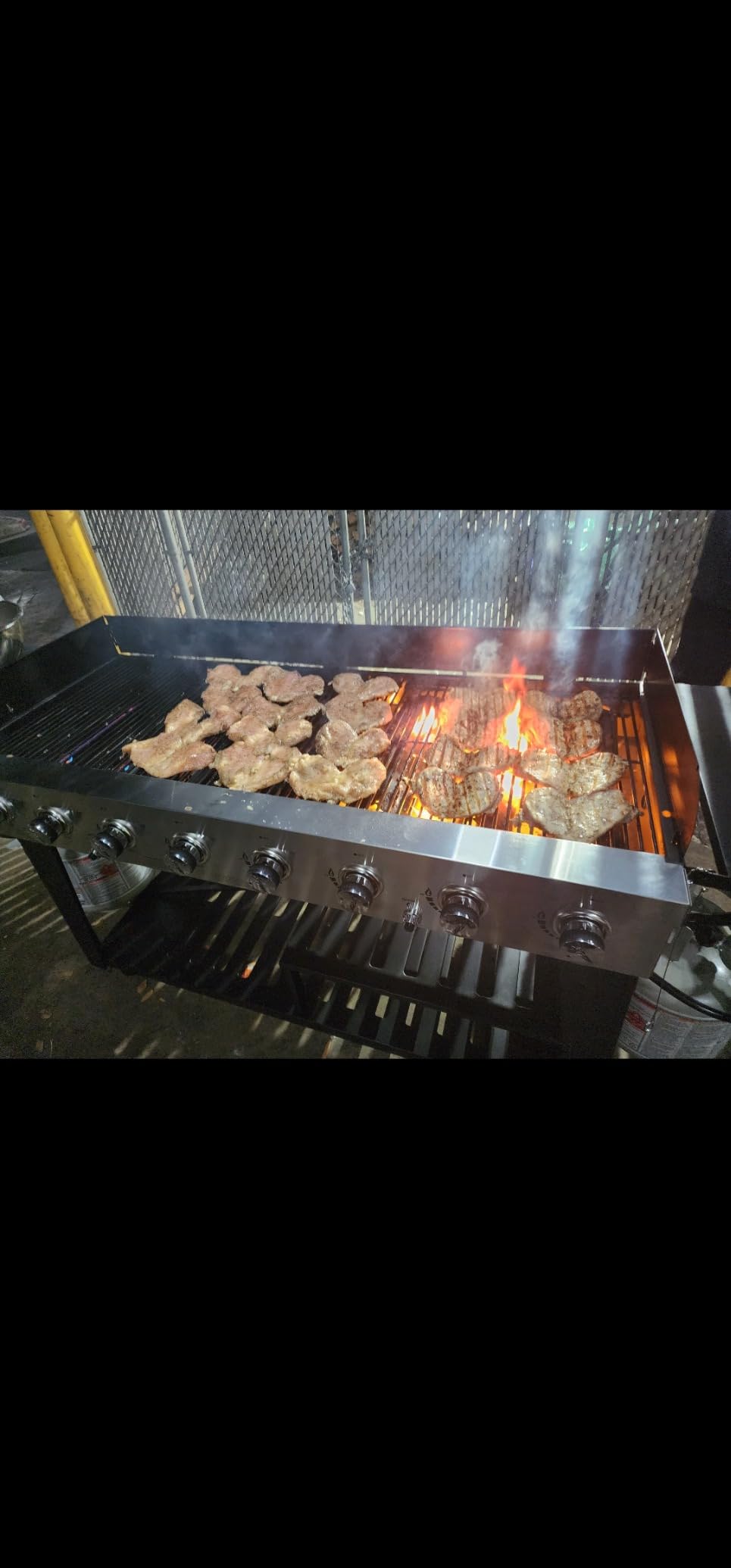 Royal Gourmet 8-Burner Gas Grill, 104,000 BTUs Liquid Propane Grill customer photo 2