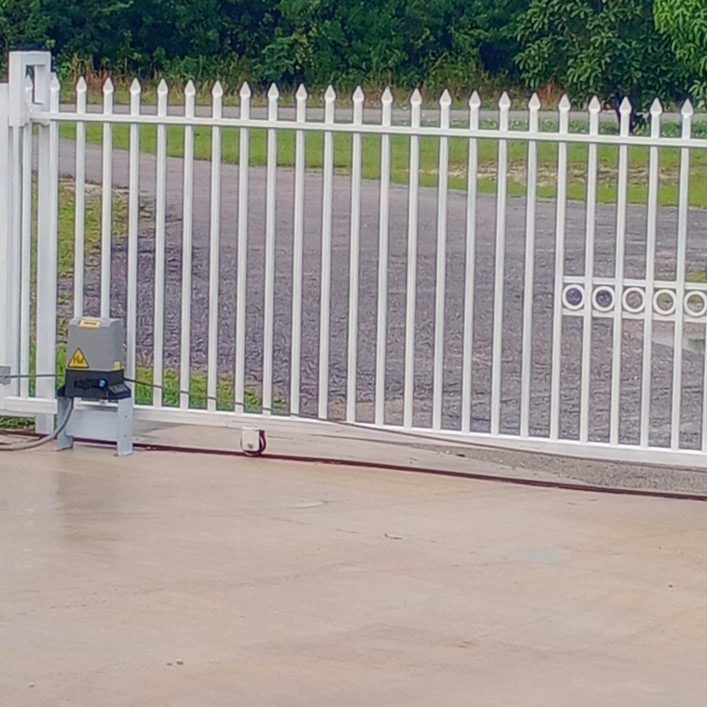 Vevor Automatic Sliding Gate Opener 1764 LBS Electric Sliding Gate Motors customer photo 2