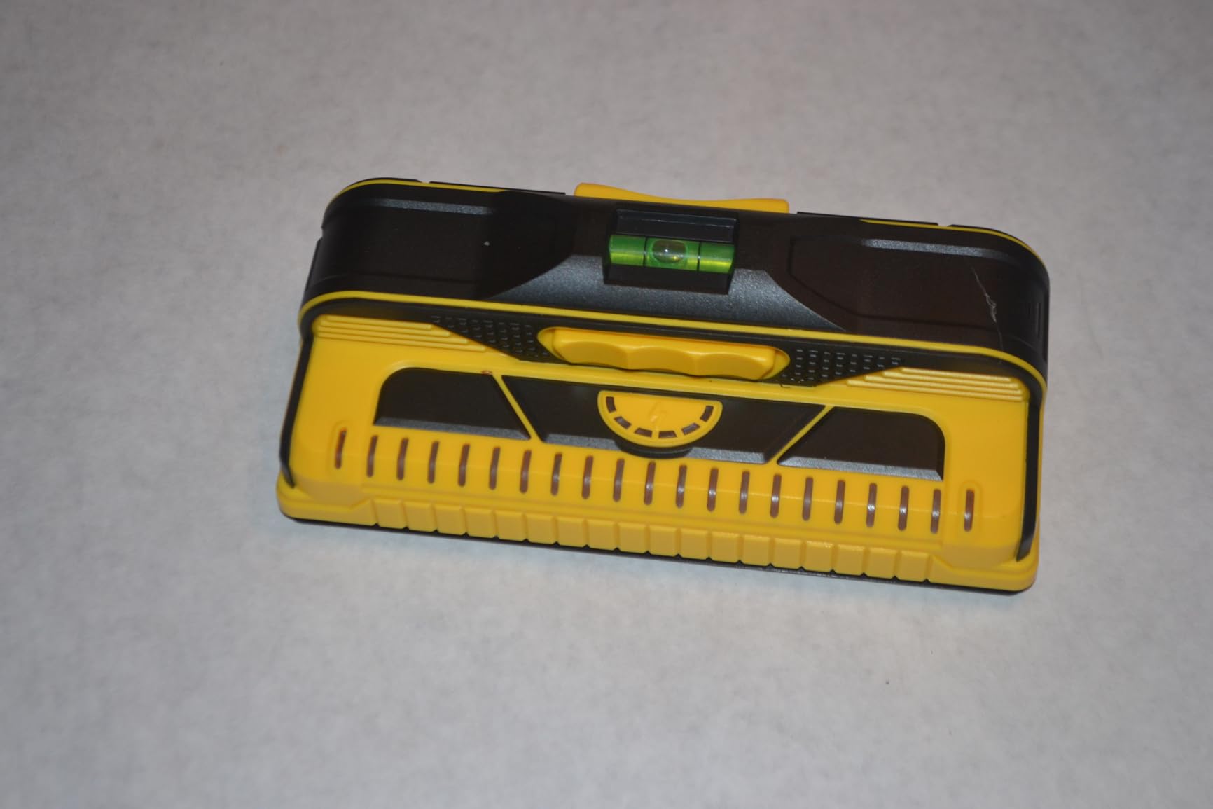 Franklin Sensors ProSensor M210 13-Sensor Stud Finder, Live Wire Detection customer photo 1