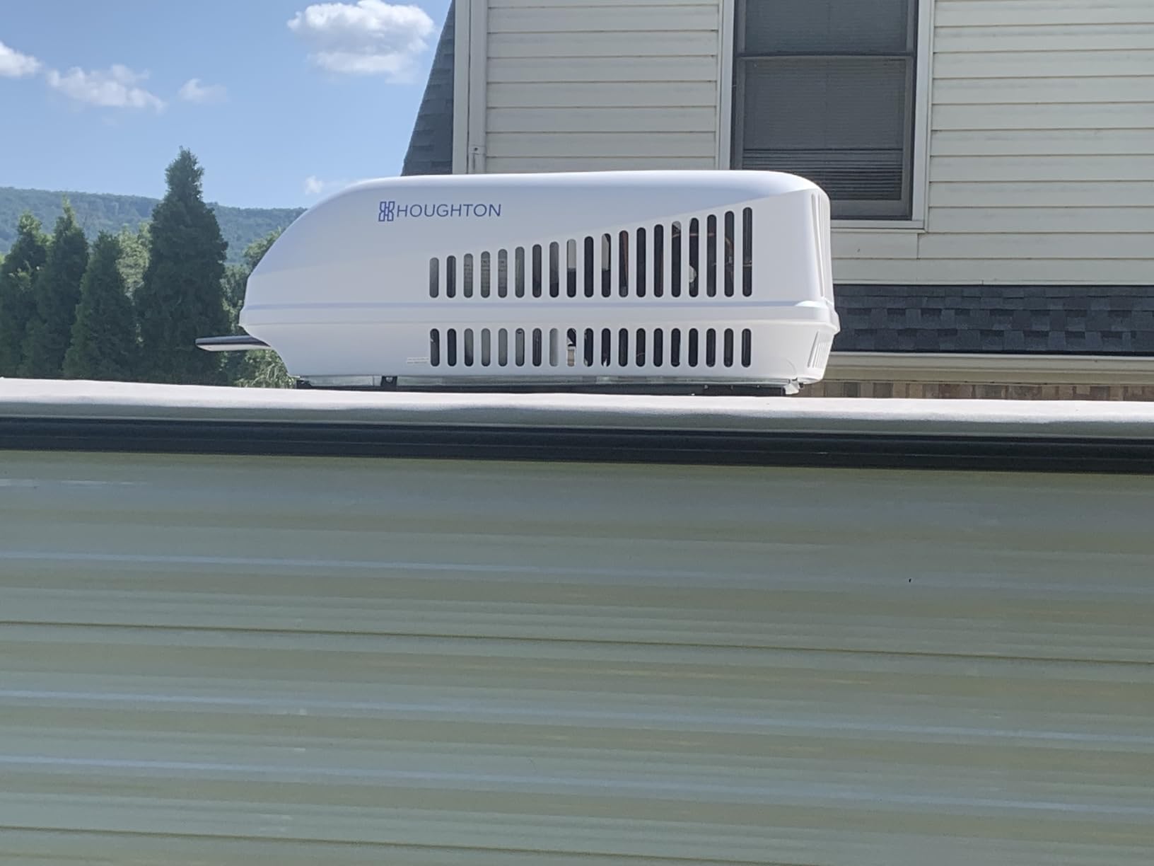 RecPro 13.5K Non-Ducted RV Air Conditioner, White, Cooling Only customer photo 2