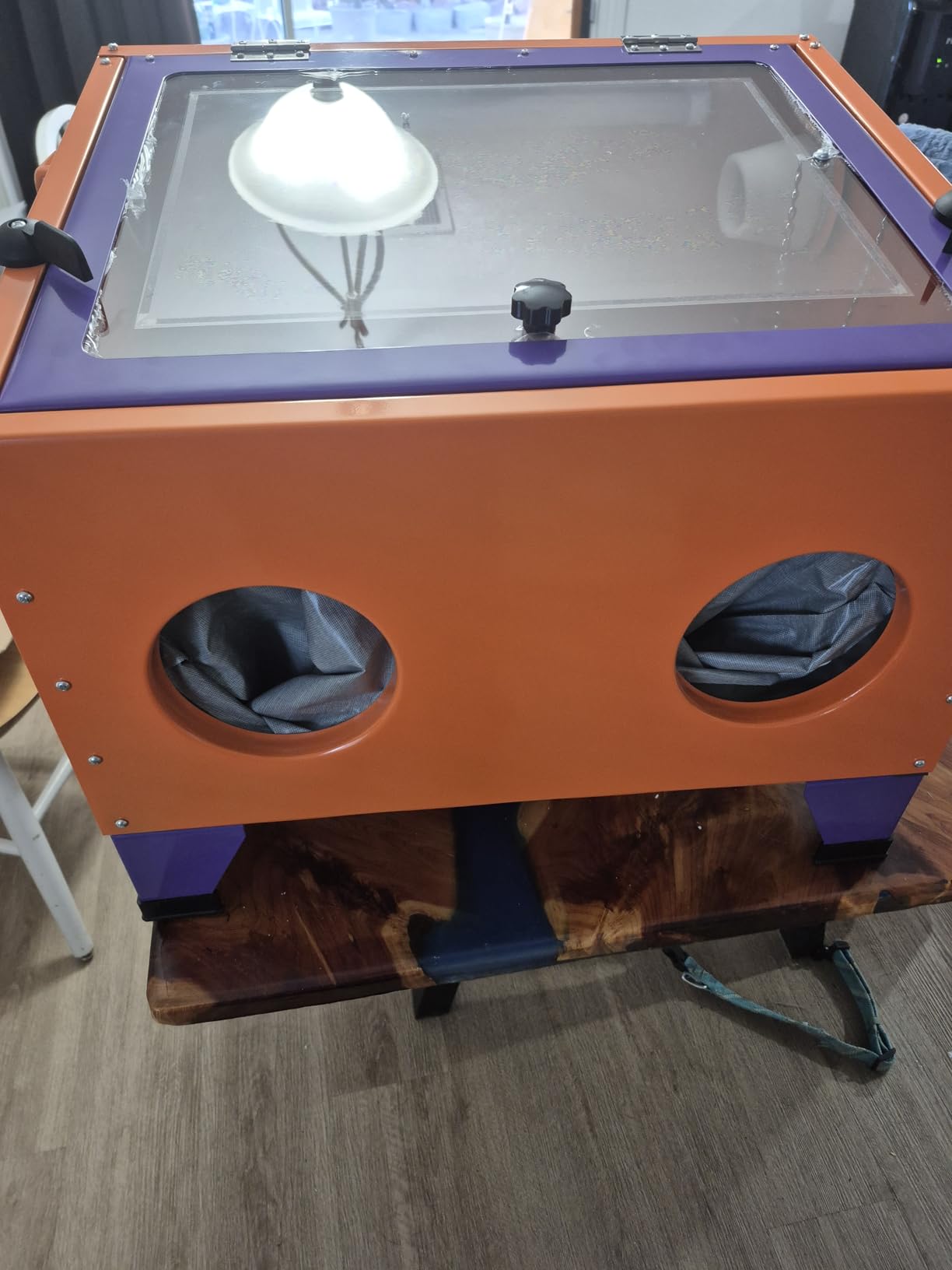25 Gallon Bench Top Air Sandblasting Cabinet,Red customer photo 2