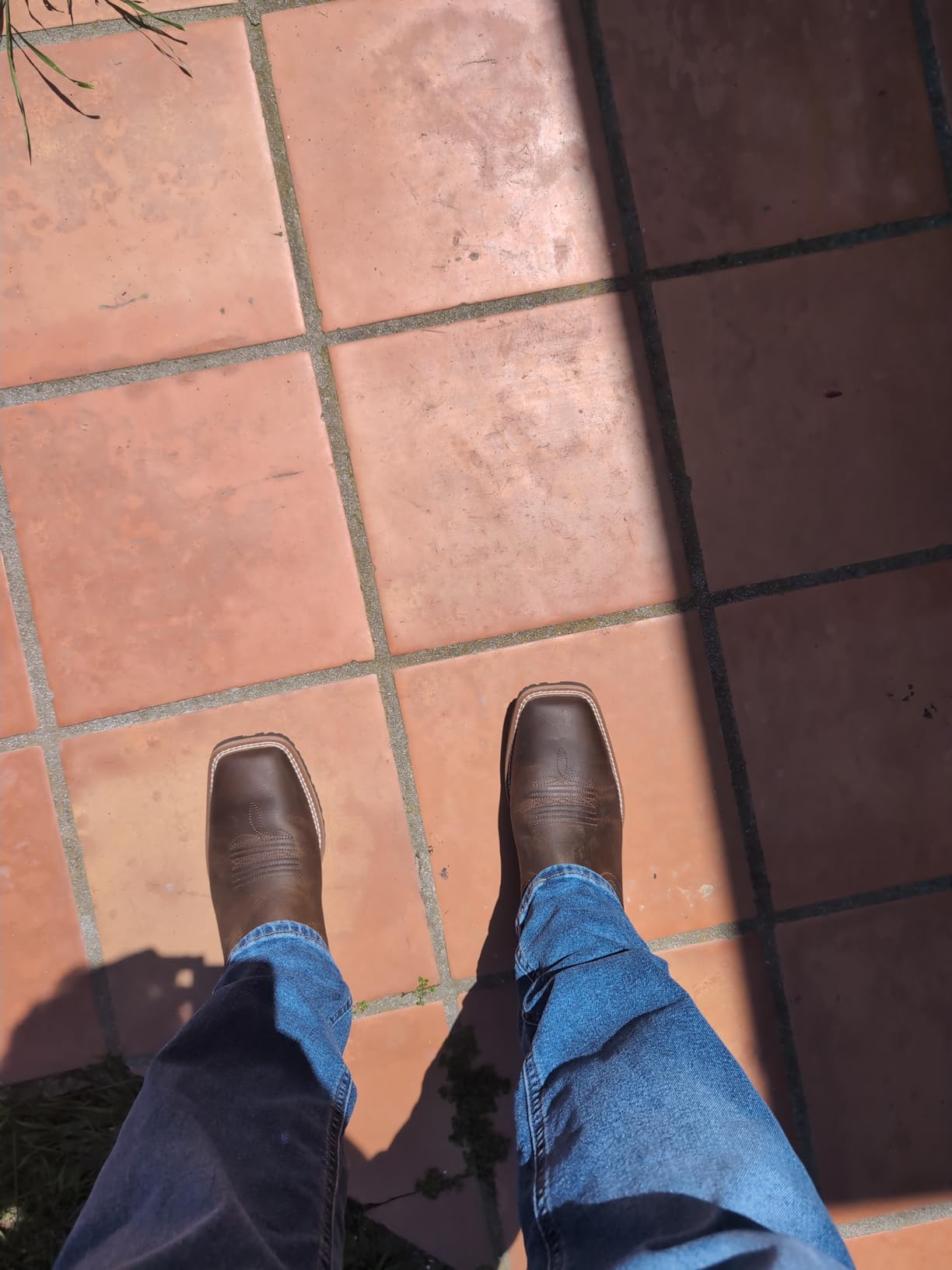 Ariat Men's Hybrid Low Boy Western Boot customer photo 1