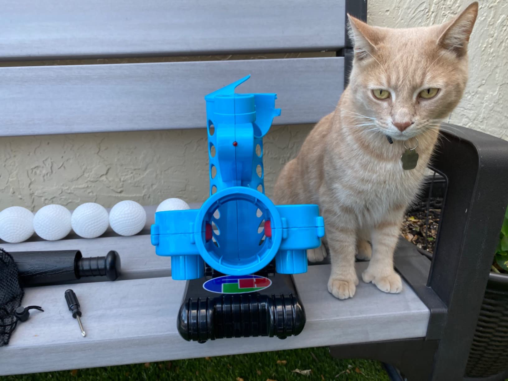 Furlihong 380BH Baseball Pitching Machine for Kids and Beginner customer photo 1