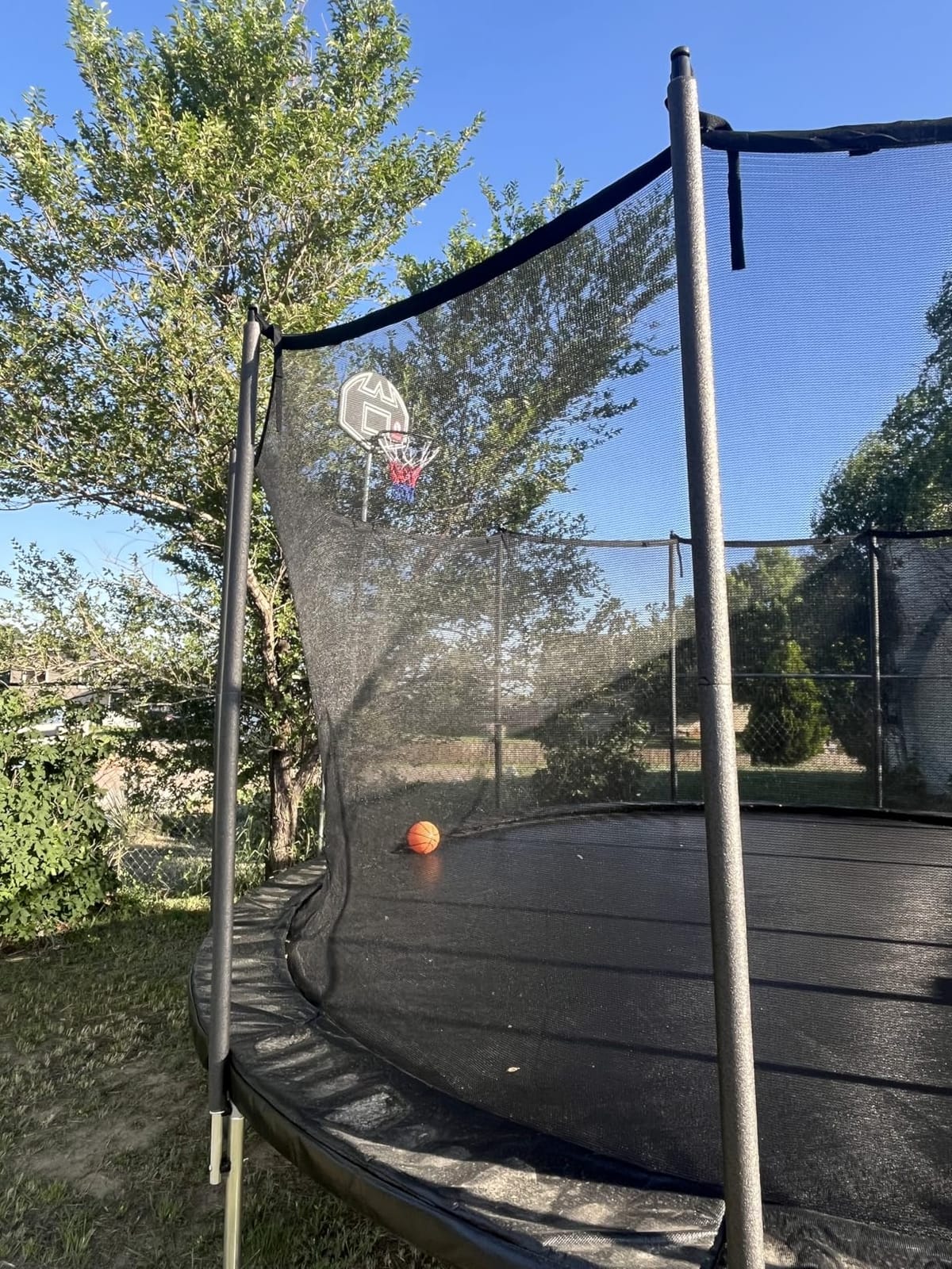 1500LBS Capacity No-Gap Design 8 10 12 14 15 16 FT Recreational Jumper with Enclosure Net, Wind Stakes & Basketball Hoop, ASTM Approved, Perfect for Kids & Adults Family Outdoor Backyard Fun customer photo 2