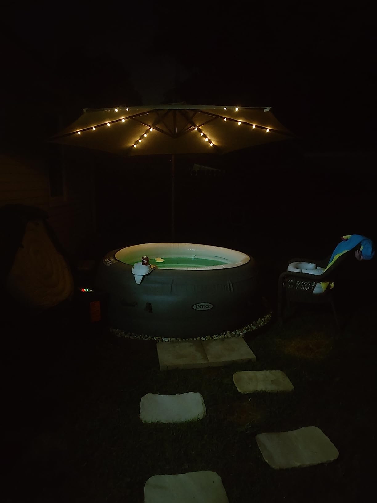 INTEX SimpleSpa 4 Person Inflatable Hot Tub, Portable Spa with 100 Jets customer photo 2