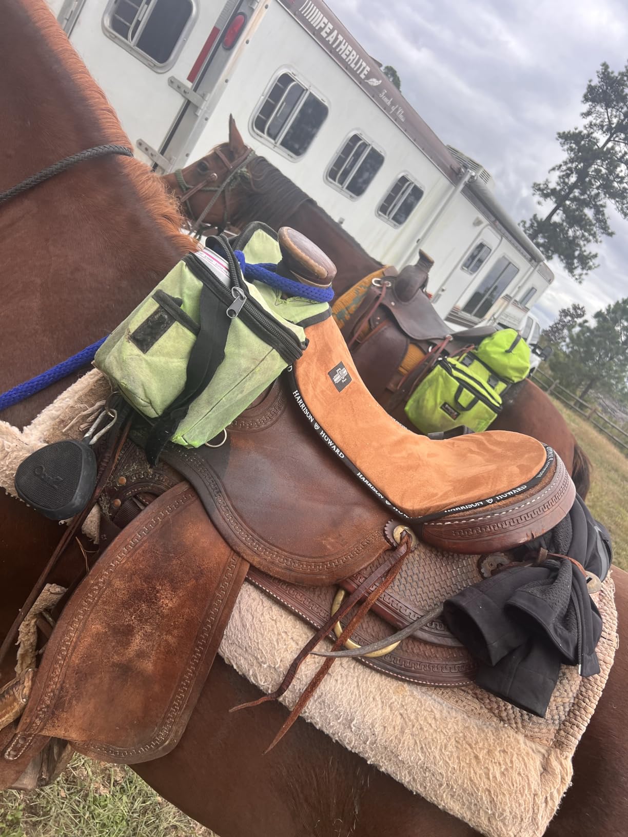Harrison Howard Trail Seat Saver, Ride-on Western Saddle Pad customer photo 1