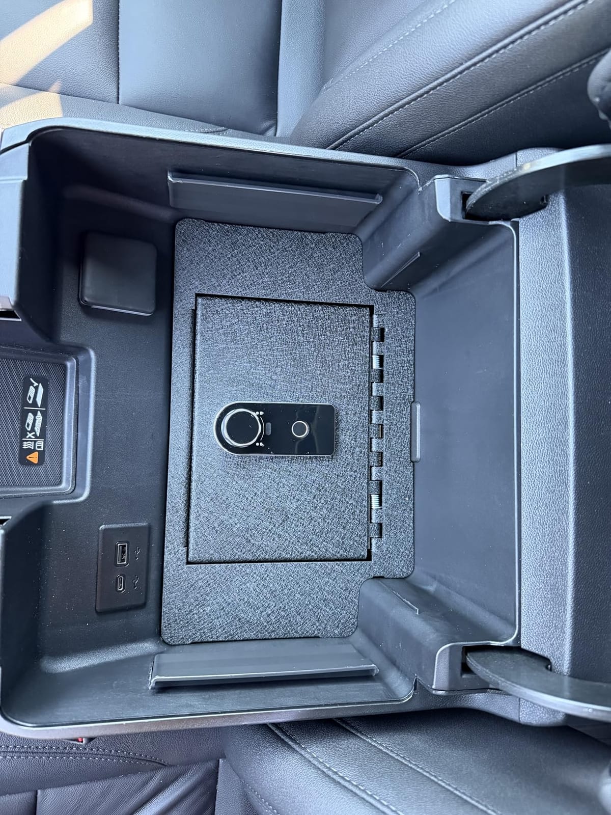 WASAI Center Console Gun Safe Vault for Silverado/GMC Sierra 2023-2026 customer photo 1