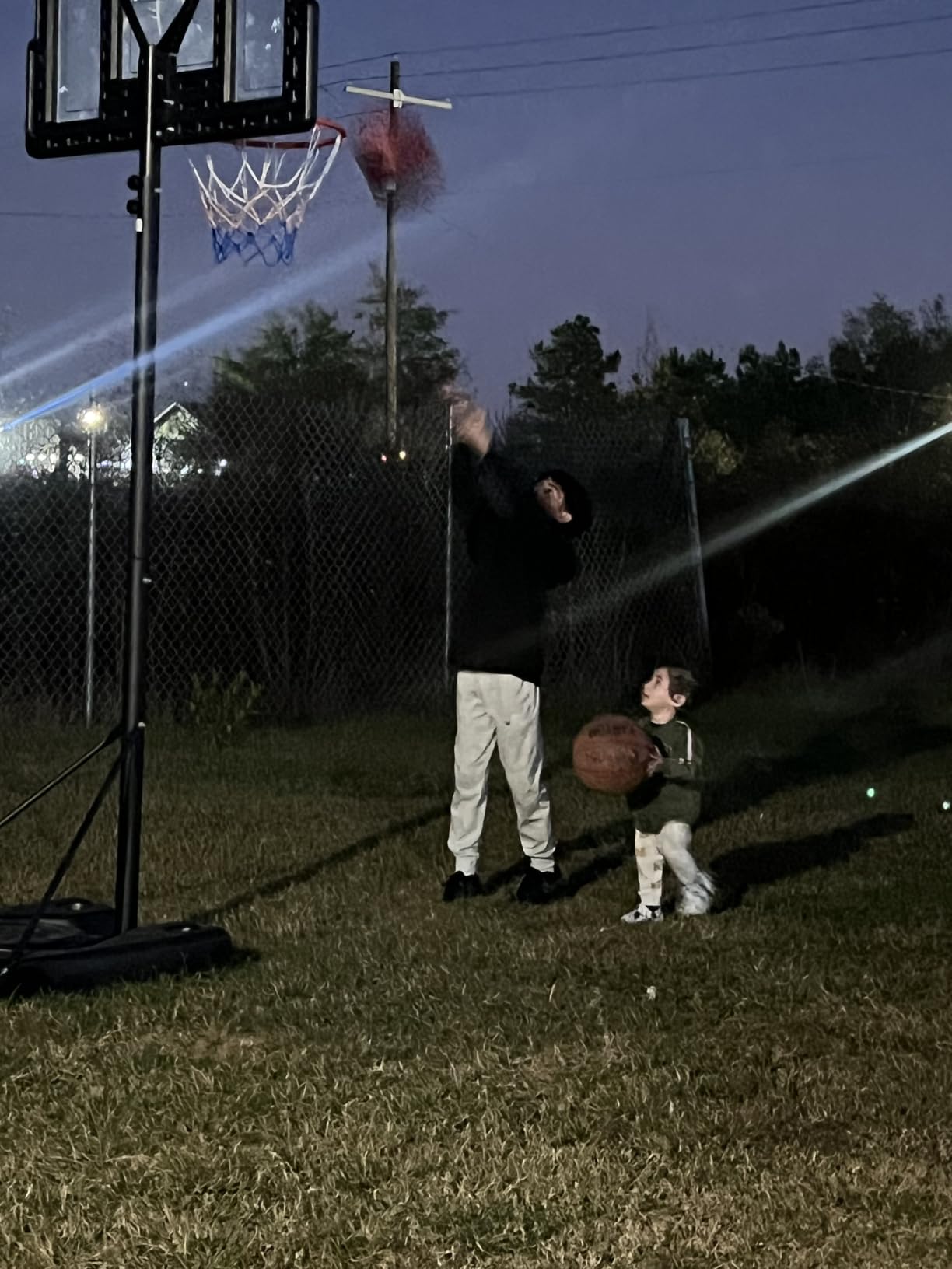 Yohood Basketball Hoop Outdoor, 4.4-10FT Adjustable Height Basketball Goal customer photo 2