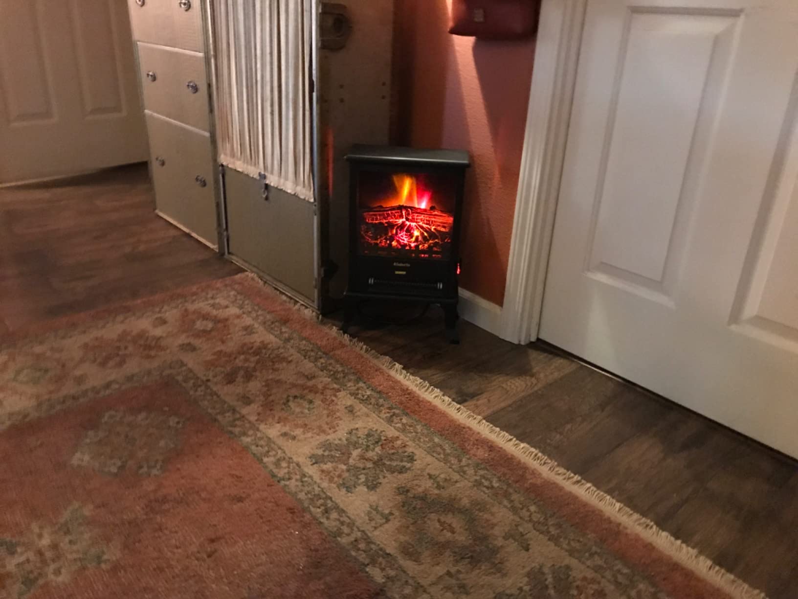 TURBRO Suburbs TS17Q Infrared Electric Fireplace Stove customer photo 1