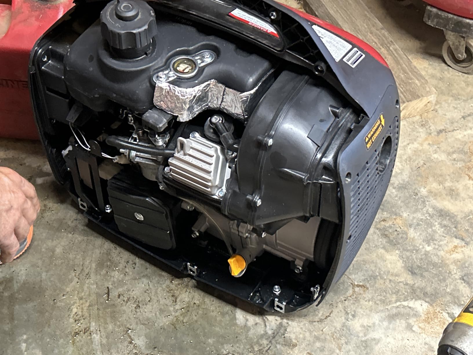 A-iPower 2300W Gas Portable Inverter Generator, RV Ready, Ultra-Lightweight customer photo 2