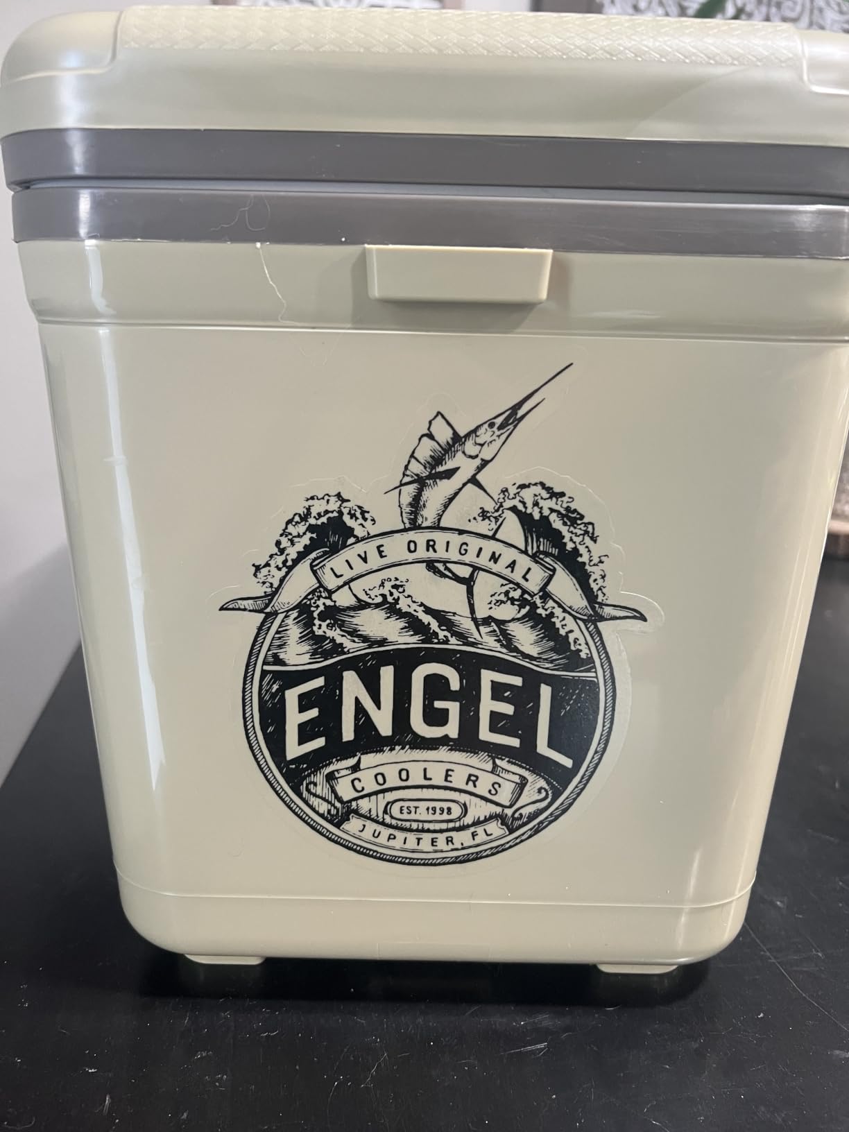 ENGEL Live Bait Cooler PRO for Fishing - Portable Minnow and Bait Bucket with Lithium-Ion Rechargeable Aerator customer photo 2