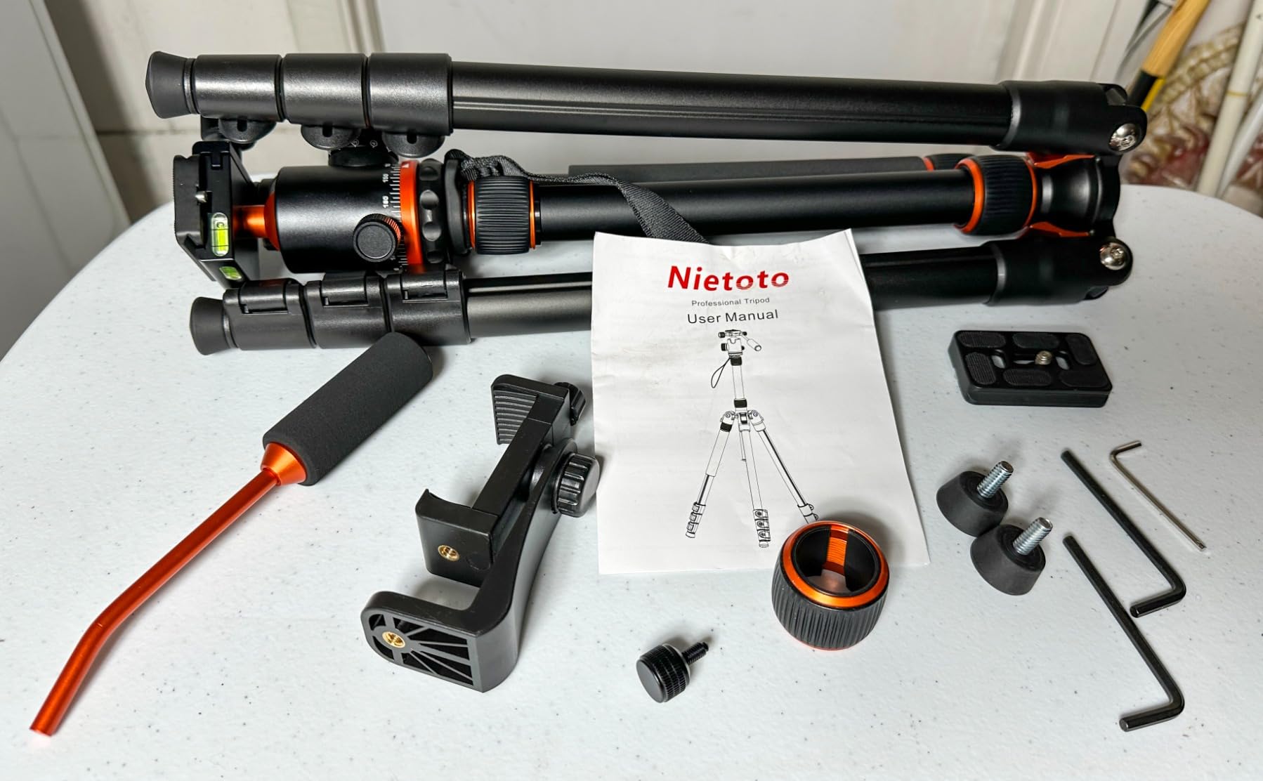 2 in 1 Camera Tripod & Hunting Stand Foldable, 68