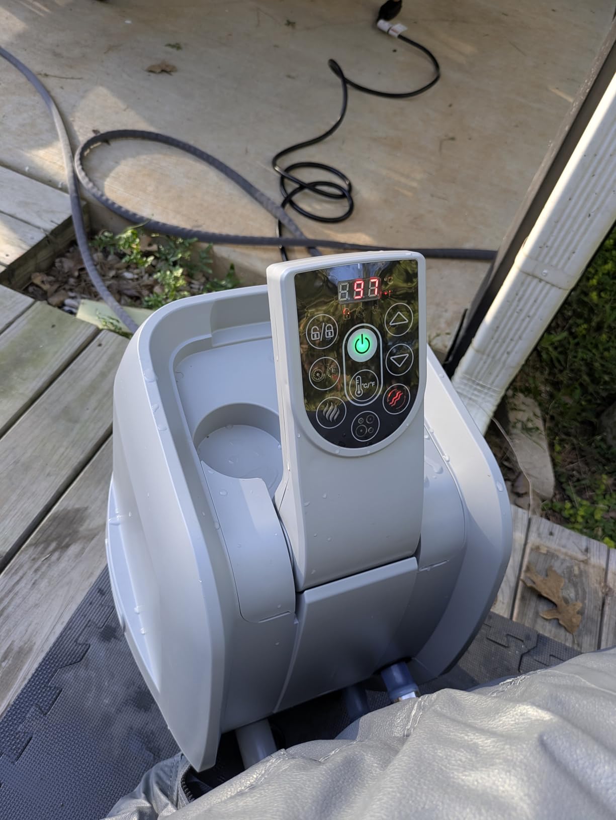 Coleman SaluSpa Miami Energy-Efficient AirJet 2-4 Person Inflatable Hot Tub customer photo 2
