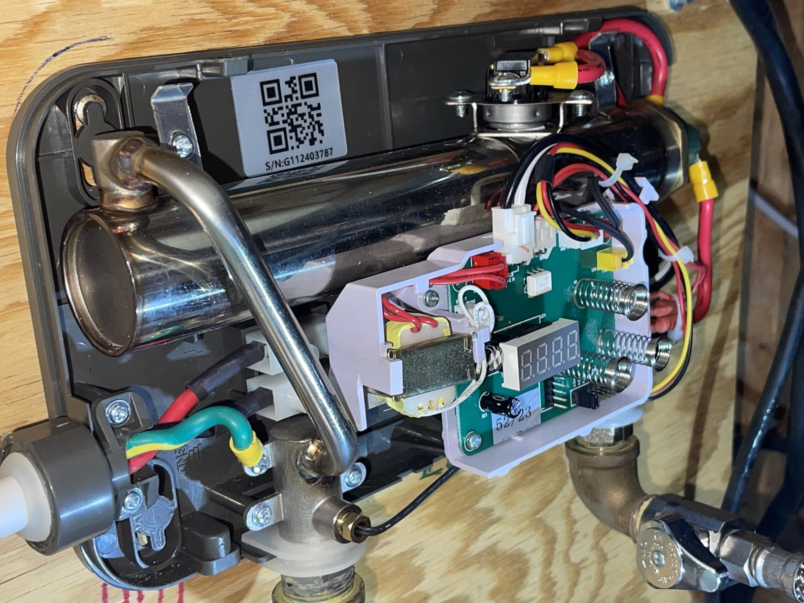 Rheem RTEX-06T, 6.5kw Professional Classic 240V Point of Use Thermostatic Tankless Electric Water Heater customer photo 1