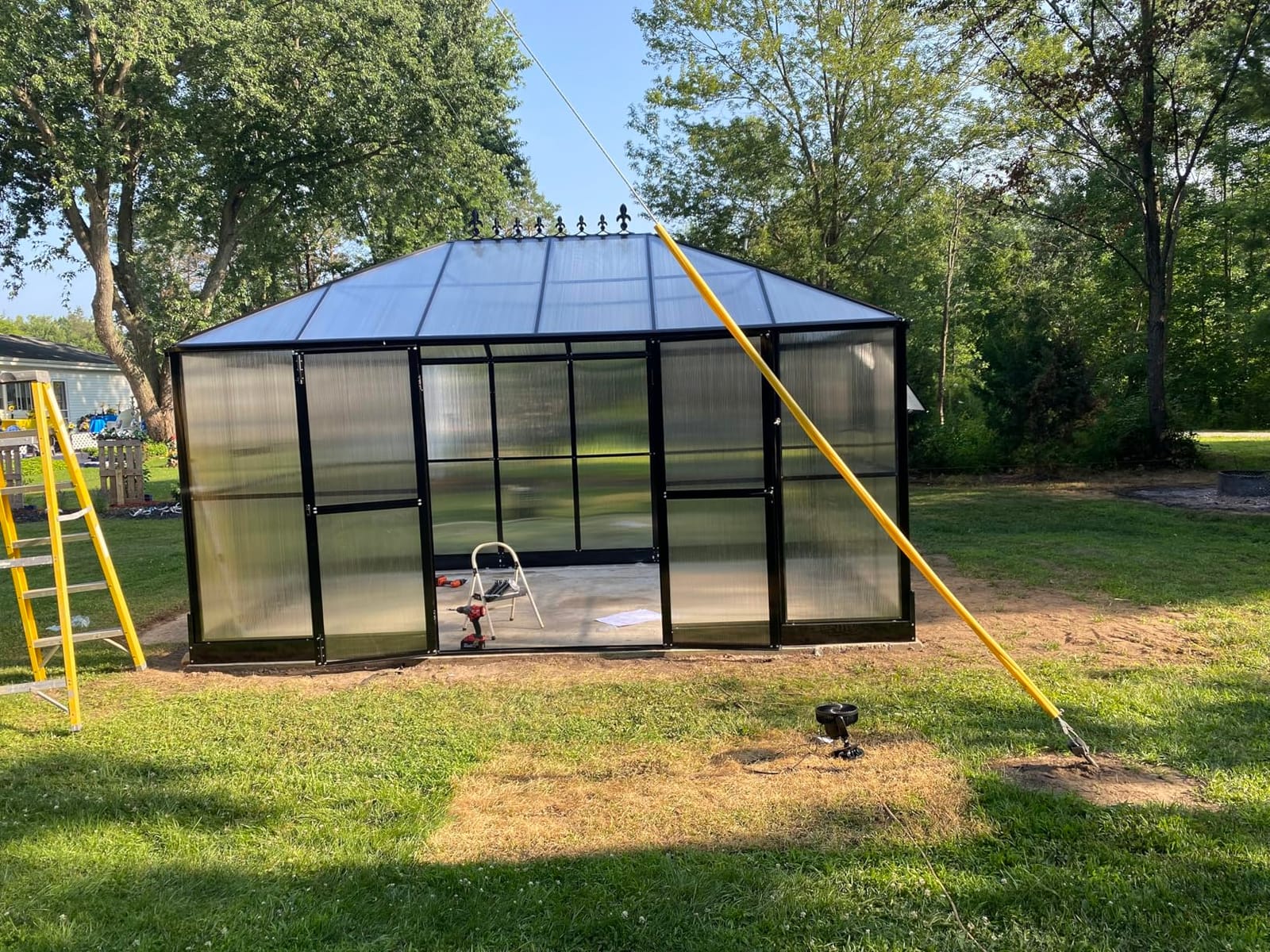 HOWE 14x9.5x9 FT Polycarbonate Greenhouse for Outdoors, Pavilion Style customer photo 1