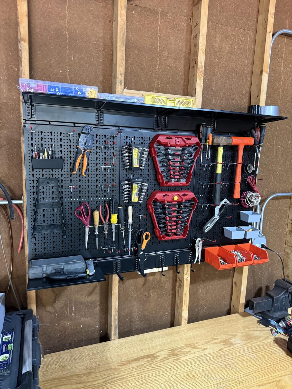 WALMANN 113 PCS Pegboard Wall Organizer Kit with Pegboard Hooks, Black customer photo 1
