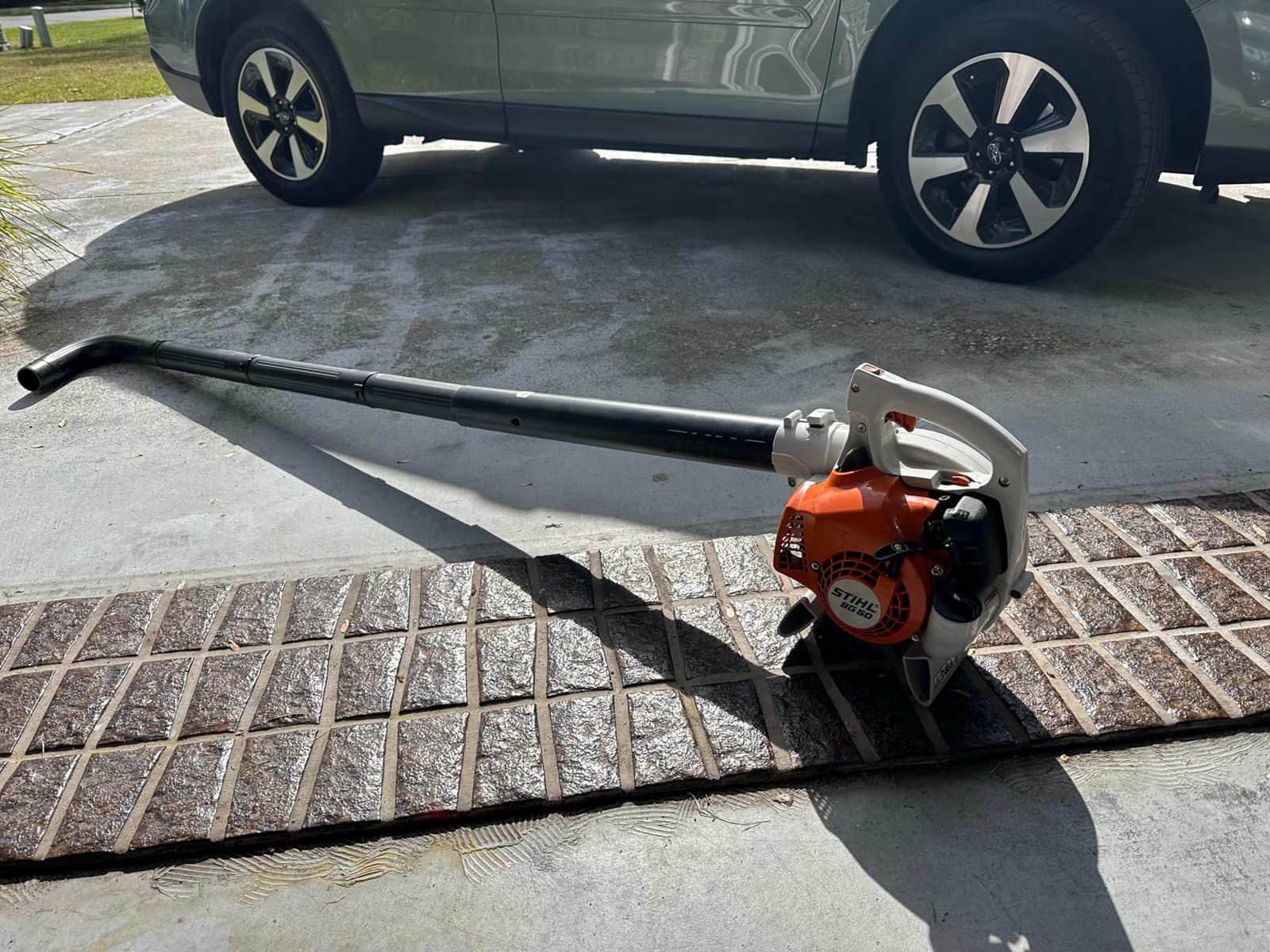 Sealegend 2-1/2 in. Gutter Cleaning Attachment Kit for Wet Dry Vac | Upgraded Locking Connection, Shop Vacuum Accessory for Cleaning or Blowing Gutter Debris, Up to 5 ft. Reach customer photo 1
