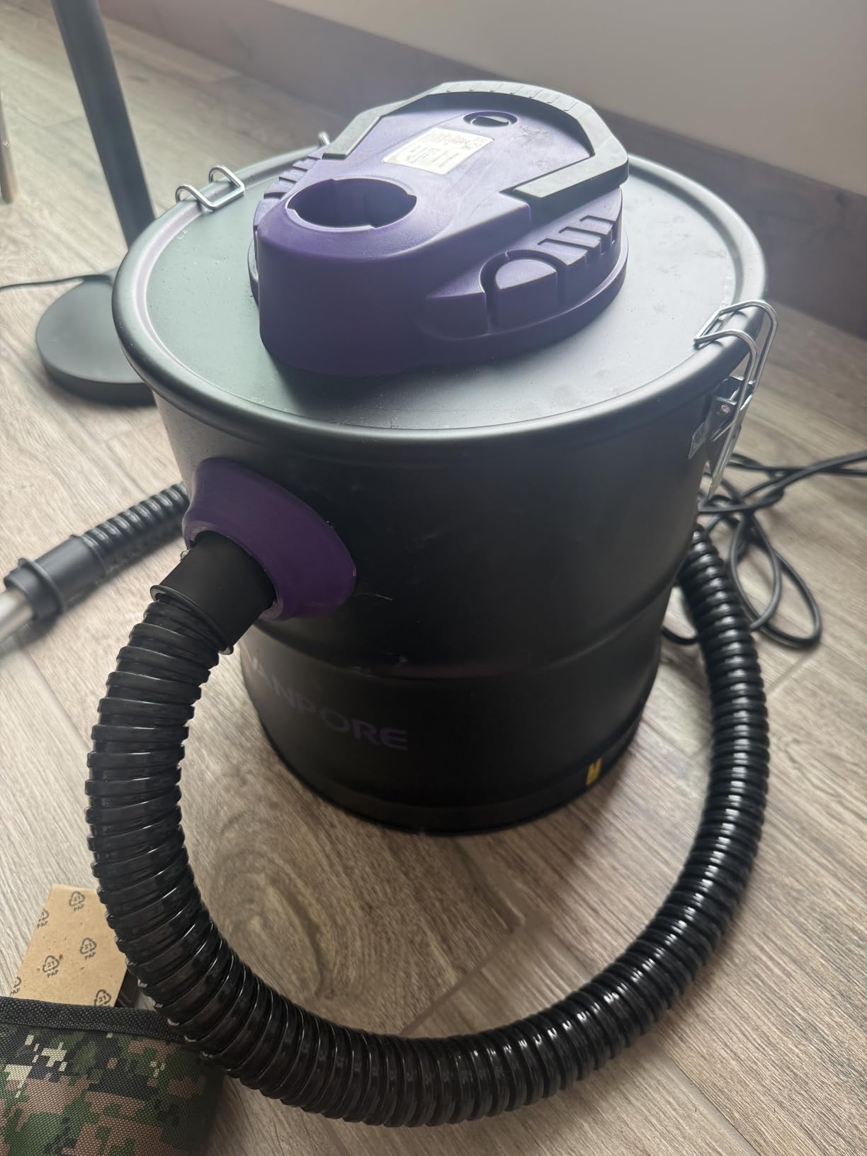 Ash Vacuum for Pellet Stoves, 5.2 Gallon, 1200W with Wheels customer photo 1
