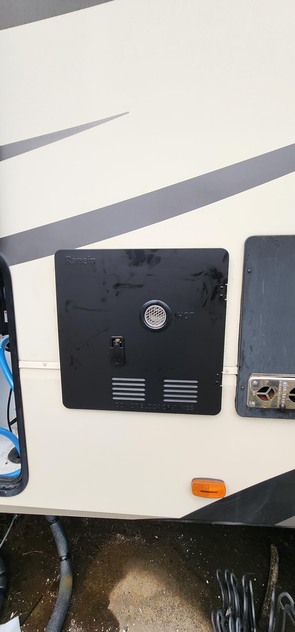Ranein RV Tankless Water Heater, 65,000 BTU, 3.9 GPM, CSA, Model RA65EH customer photo 1