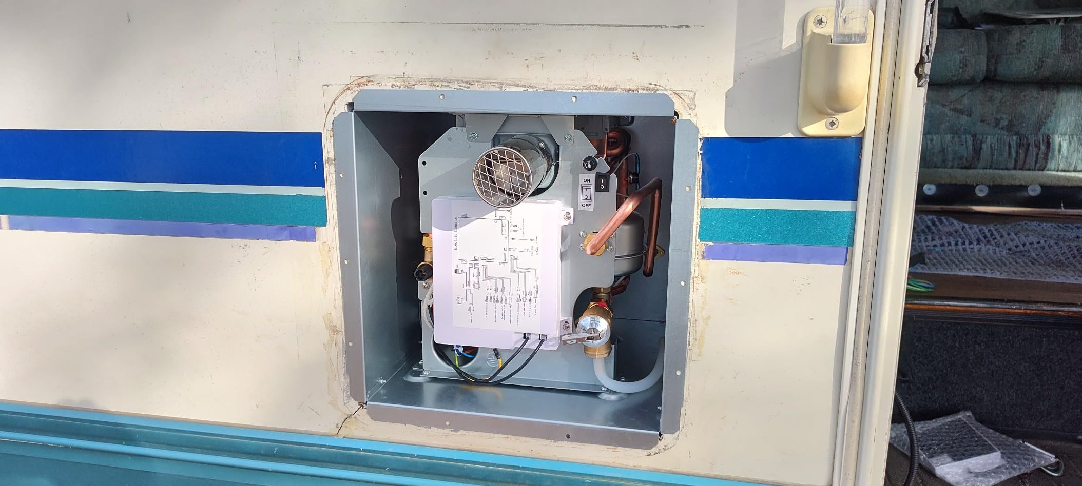 Ranein RV Tankless Water Heater, 65,000 BTU, 3.9 GPM, CSA, Model RA65EH customer photo 2