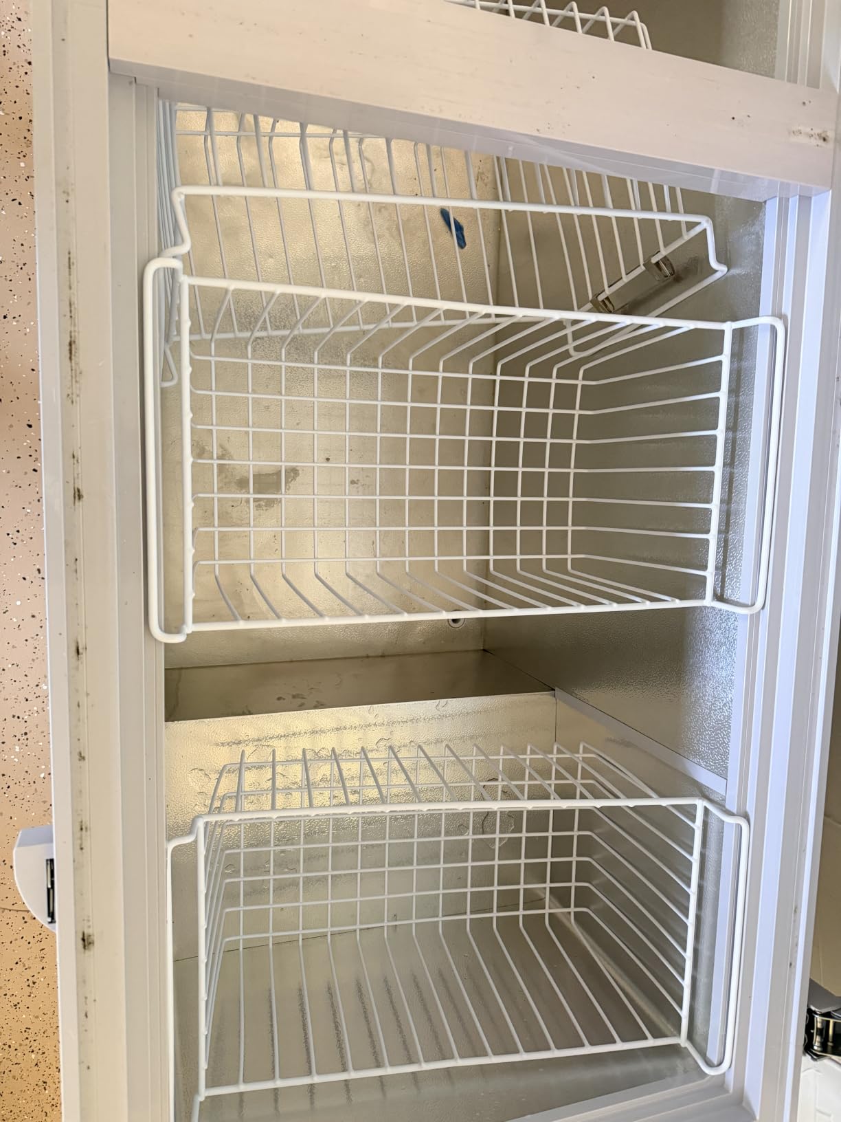 VEVOR Chest Freezer, 12.8 Cu.ft / 345 L Large Deep Freezer & 4 Removable Baskets, Freestanding Top Open Door Commercial Chest Freezers with Locking Lid, 7-Level Adjustable Temp, LED Lighting, 6 Wheels customer photo 1