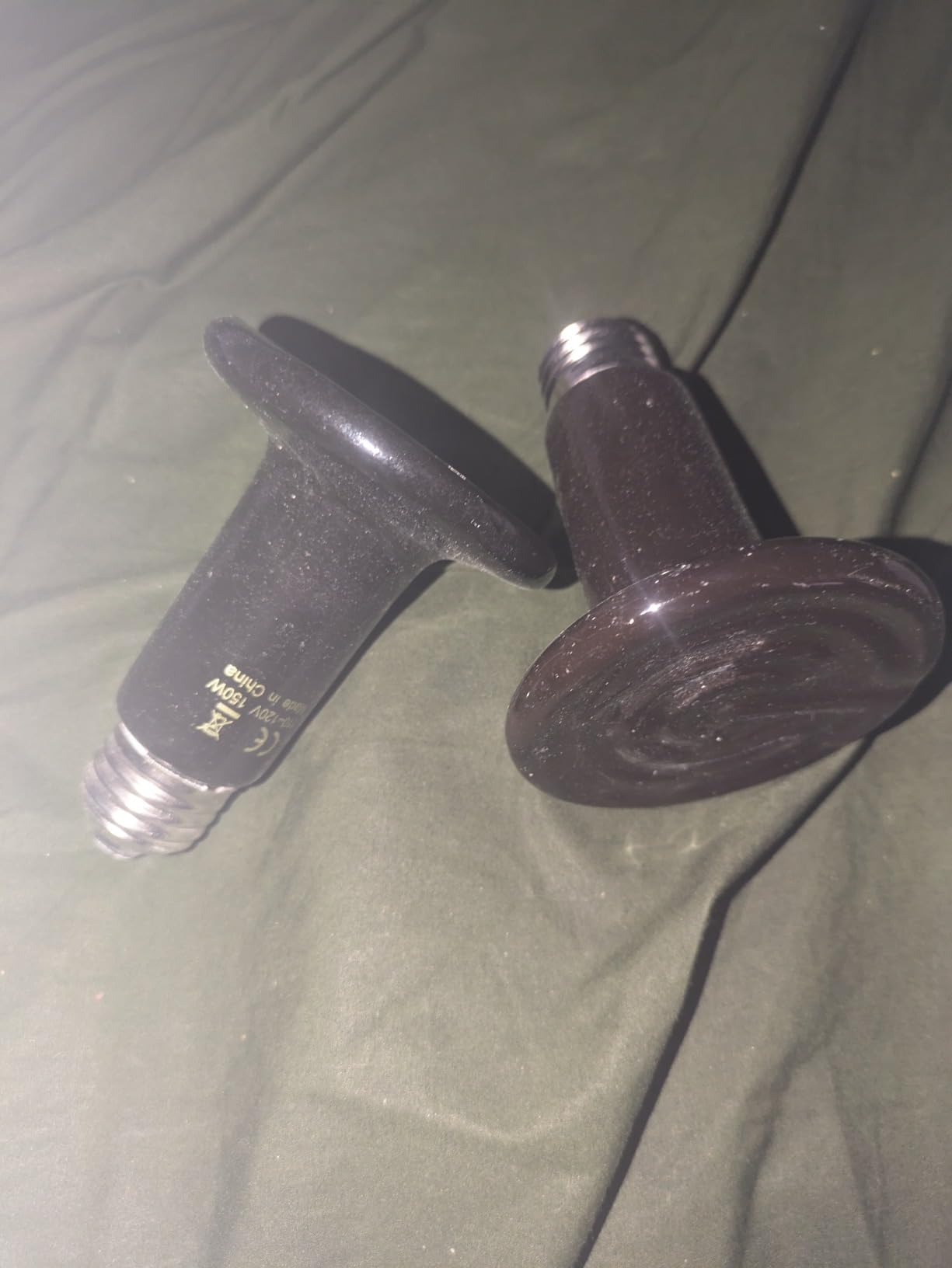 DOMICA 150W 2 Pack Reptile Heat Bulb, Beared Dragon Ceramic Heat Emitter, E26 No Light Night Use Heater Bulbs for Turtle, Lizard, Snake, Amphibians, Pet Brooder Coop Chicken (150W-Large Tank) customer photo 2