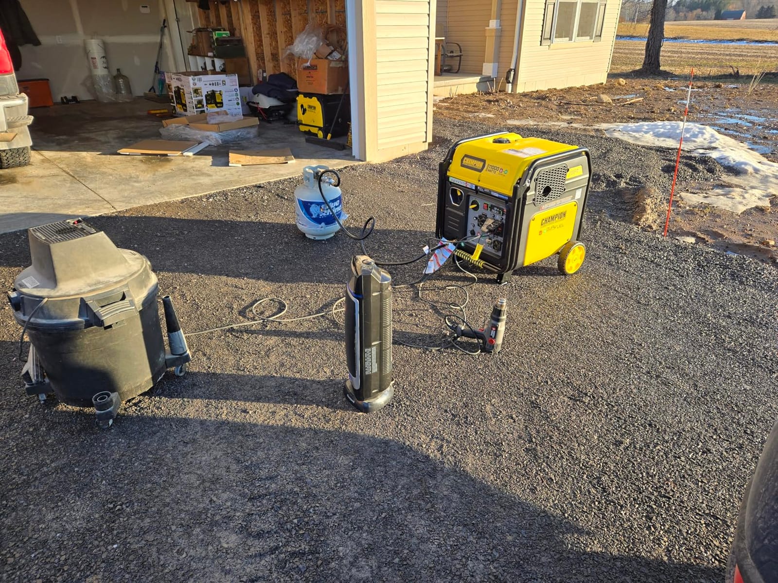 Champion 11,000-Watt Electric Start Dual Fuel Portable Inverter Generator customer photo 1