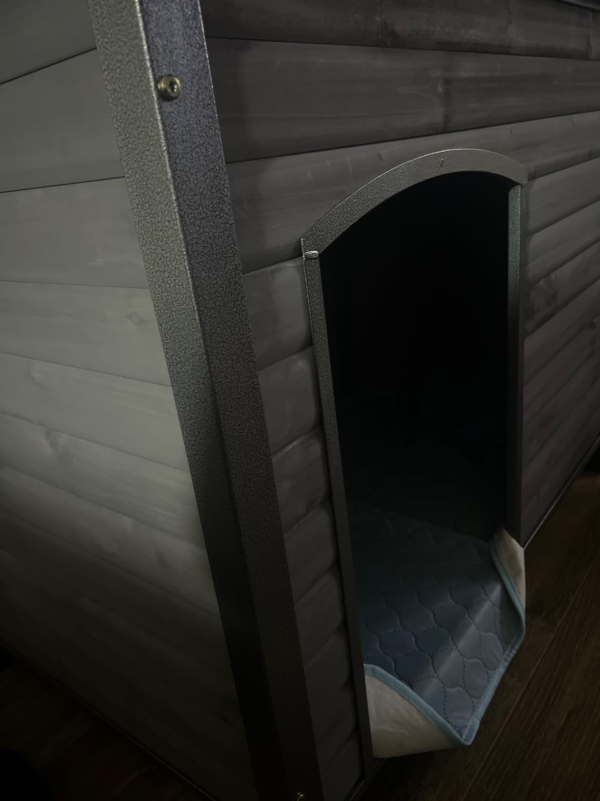 Heated Dog House Outdoor Weatherproof Wood Kennel for Large Dogs customer photo 1