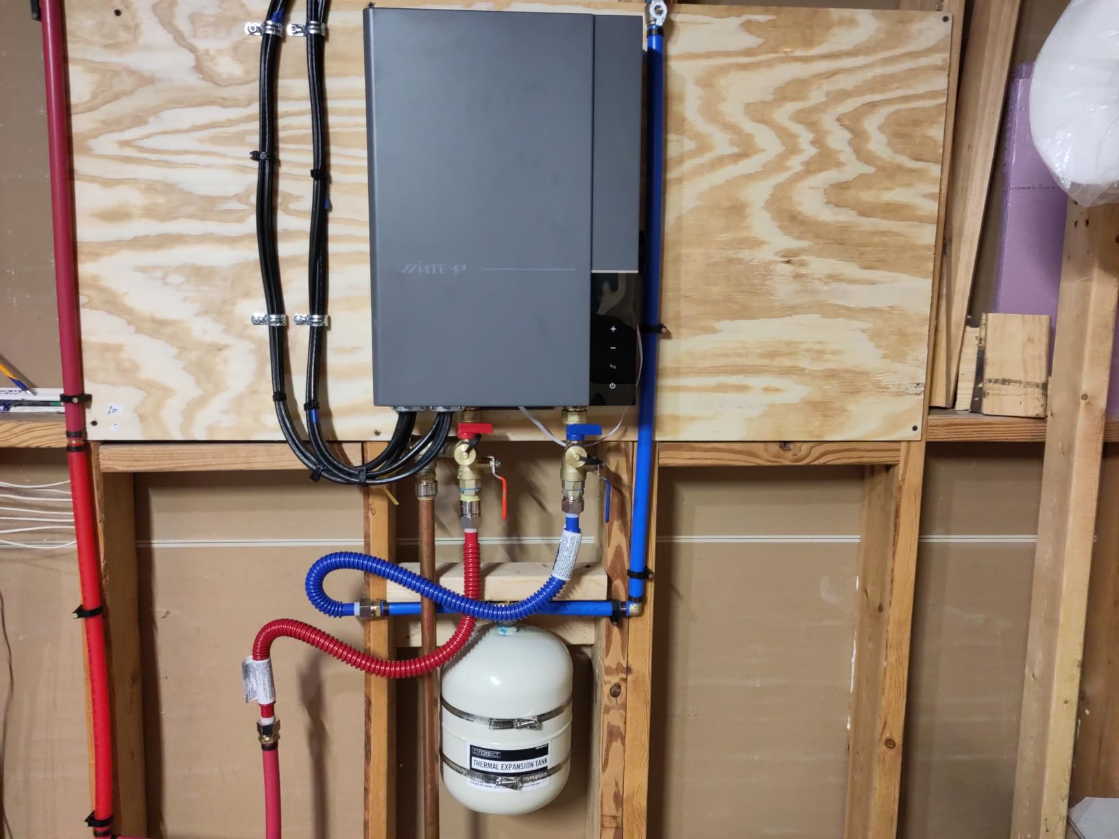 36kW Electric Tankless Water Heater 240V ETL Certified WiFi customer photo 2