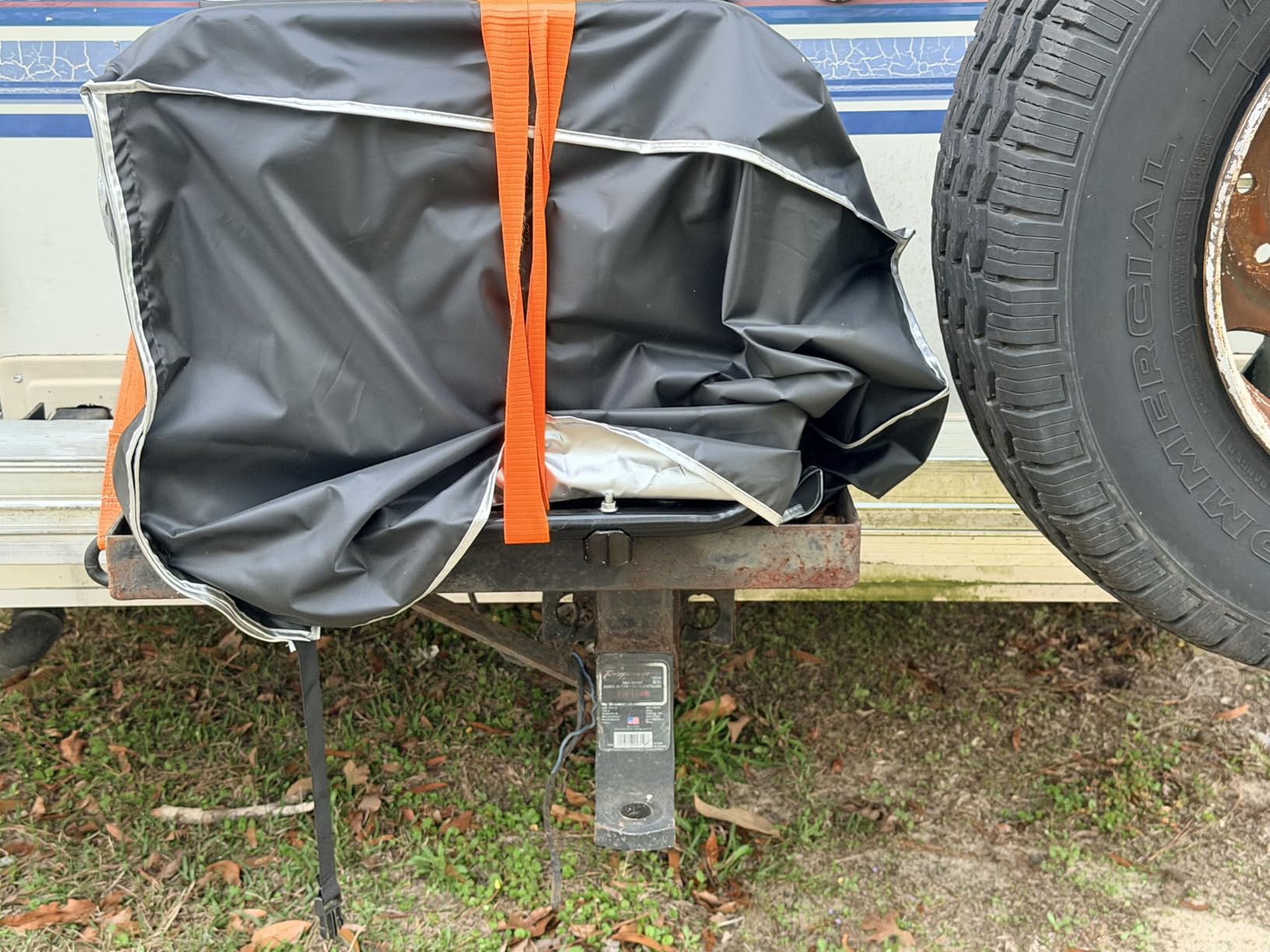 Generator Cover 32x24x24 Inch, 600D Polyester, Waterproof, Tear & UV Resistant, Elastic Drawstring & Buckle Design, Universal for Most 5000-10000 Watt Portable Generators (Black, L) customer photo 1