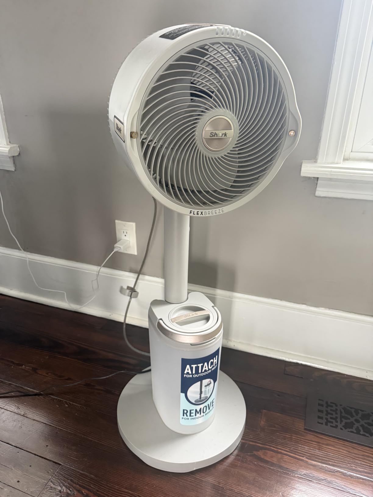 Shark FlexBreeze Pro Mist 2-in-1 Fan with Integrated Mist, Charcoal, FA302 customer photo 2