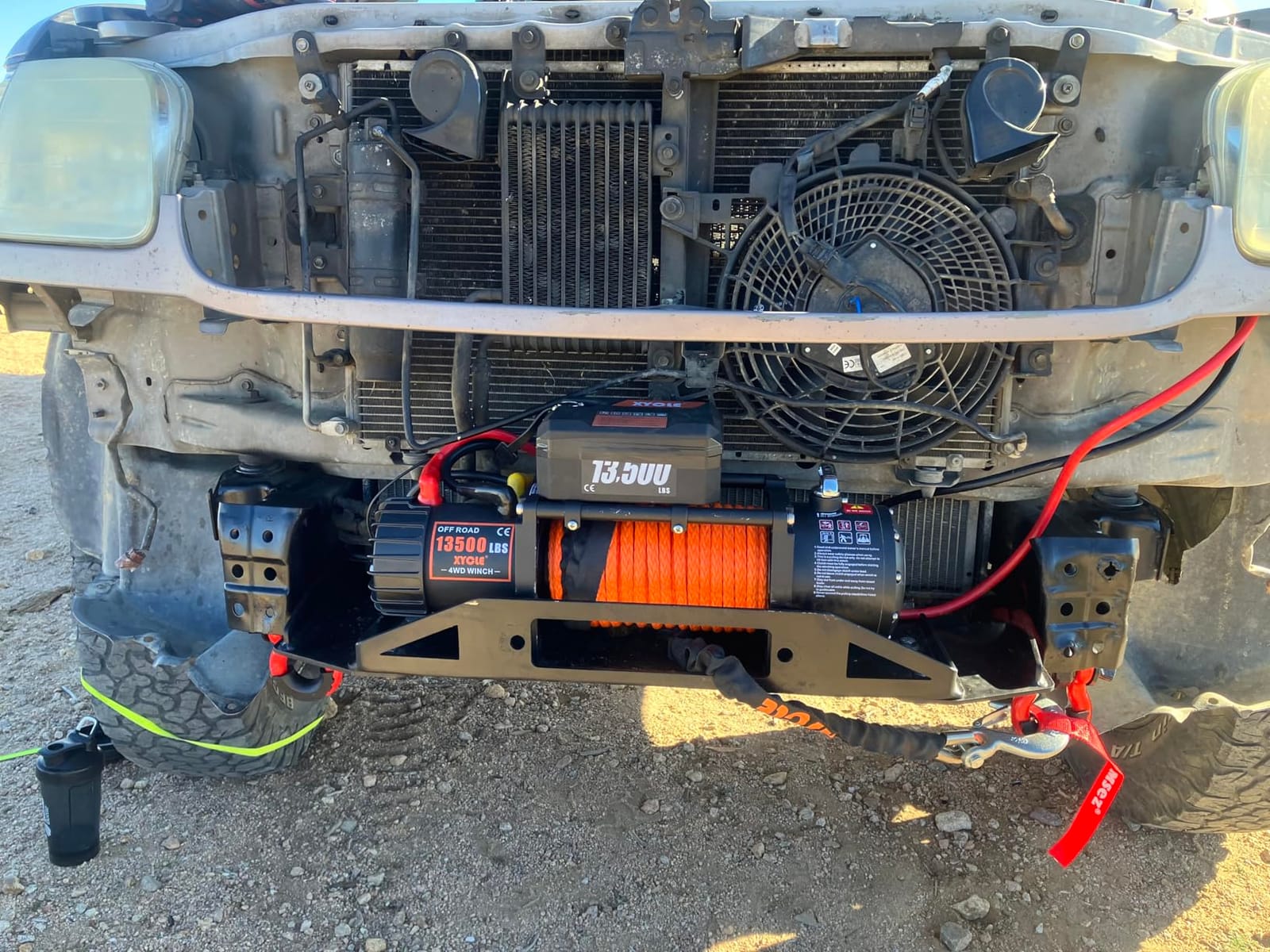 Winch13500lbs 12V Waterproof Electric Winch Synthetic Rope Truck Winch Towing Winch Boat Trailer Winch SUV 4-Wheel Drive Off-Road Vehicle with Remote Control 3/8 Synthetic Rope (Black) customer photo 1