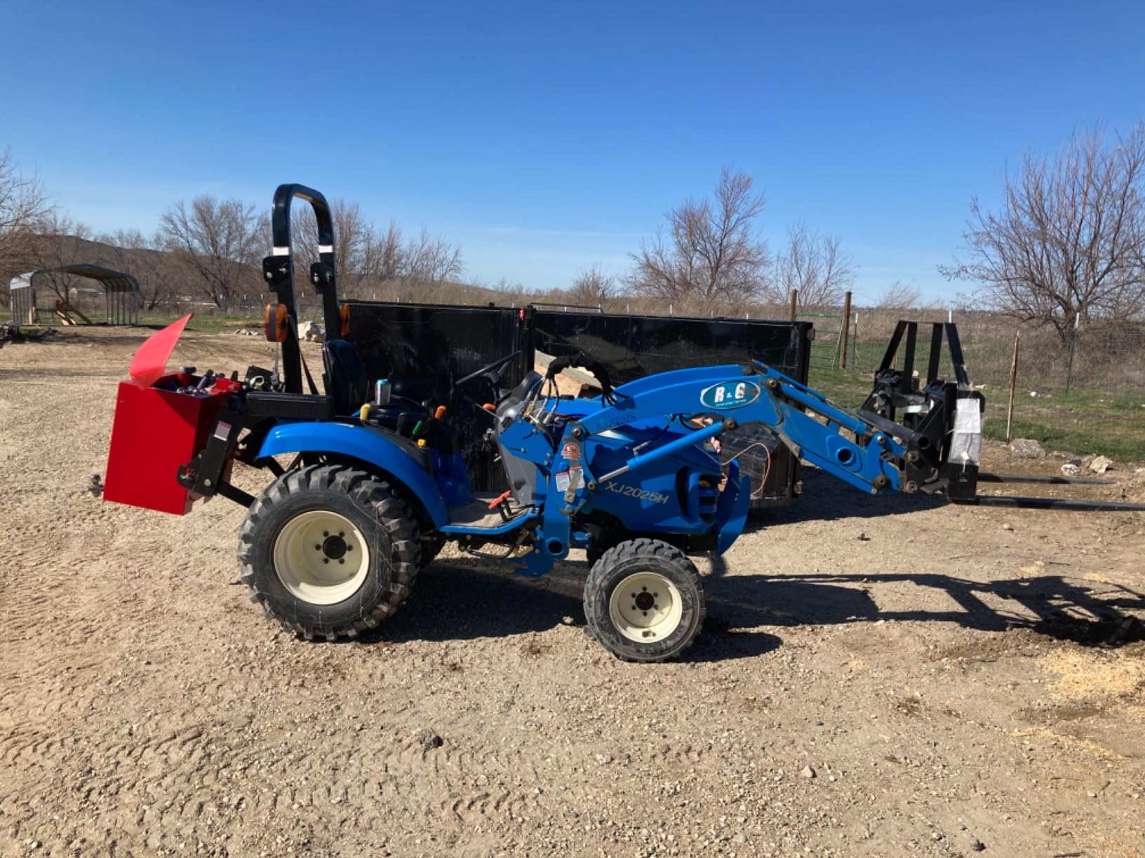 YINTATECH 800lbs 3 Point Capacity Tractor Ballast for CAT1, Red customer photo 1