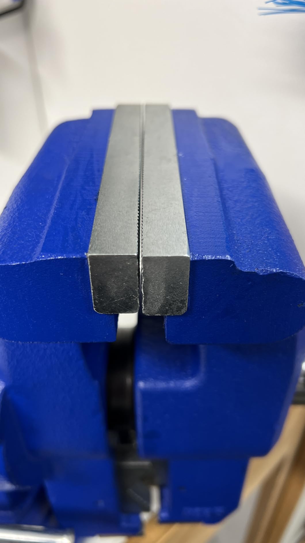 Yost Vises 760-DI Multi-Jaw Rotating Vise 6 Inch Jaw Width | 2 in 1 Multipurpose Bench and Pipe Vise | Secure Grip with Swivel Base | Made with a Combination of Ductile Iron & Hardened Steel customer photo 1