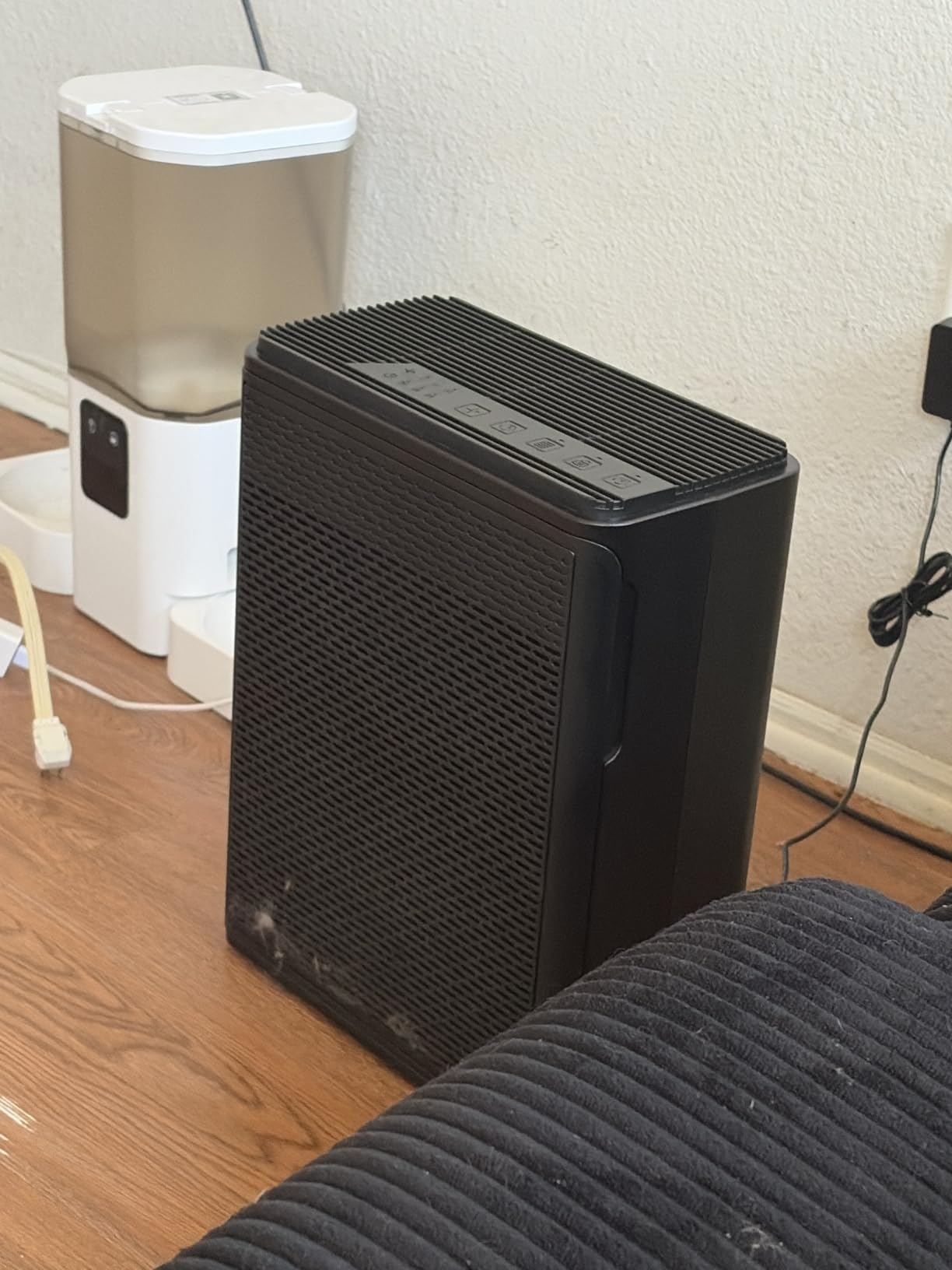 YARIKI Air Purifiers for Home Pets Covers Up to 1500 Sq Ft,H13 Hepa Filter with Washable Pre-Filter,Pet Hair Dander Smoke Air Cleaner,22 dB Quiet Sleep for Living Room Bedroom Kitchen,P280 (Black) customer photo 2