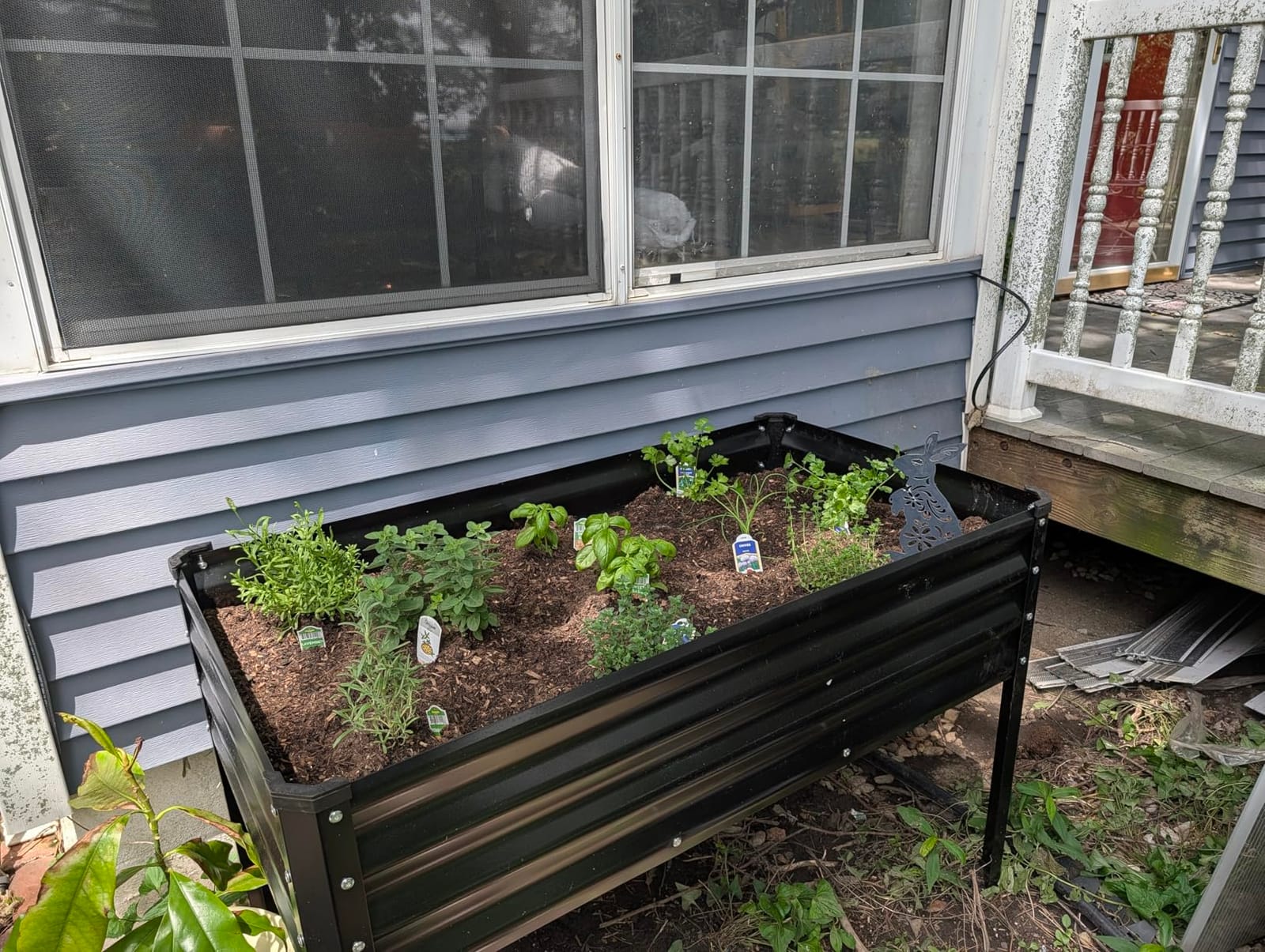 Large Galvanized Raised Garden Bed Outdoor with Legs, Load Capacity 1200LB, 48x26x30in Raised Garden Bed, for Backyard/Patio/Balcony/Gardening/Vegetables Flowers, Black customer photo 1