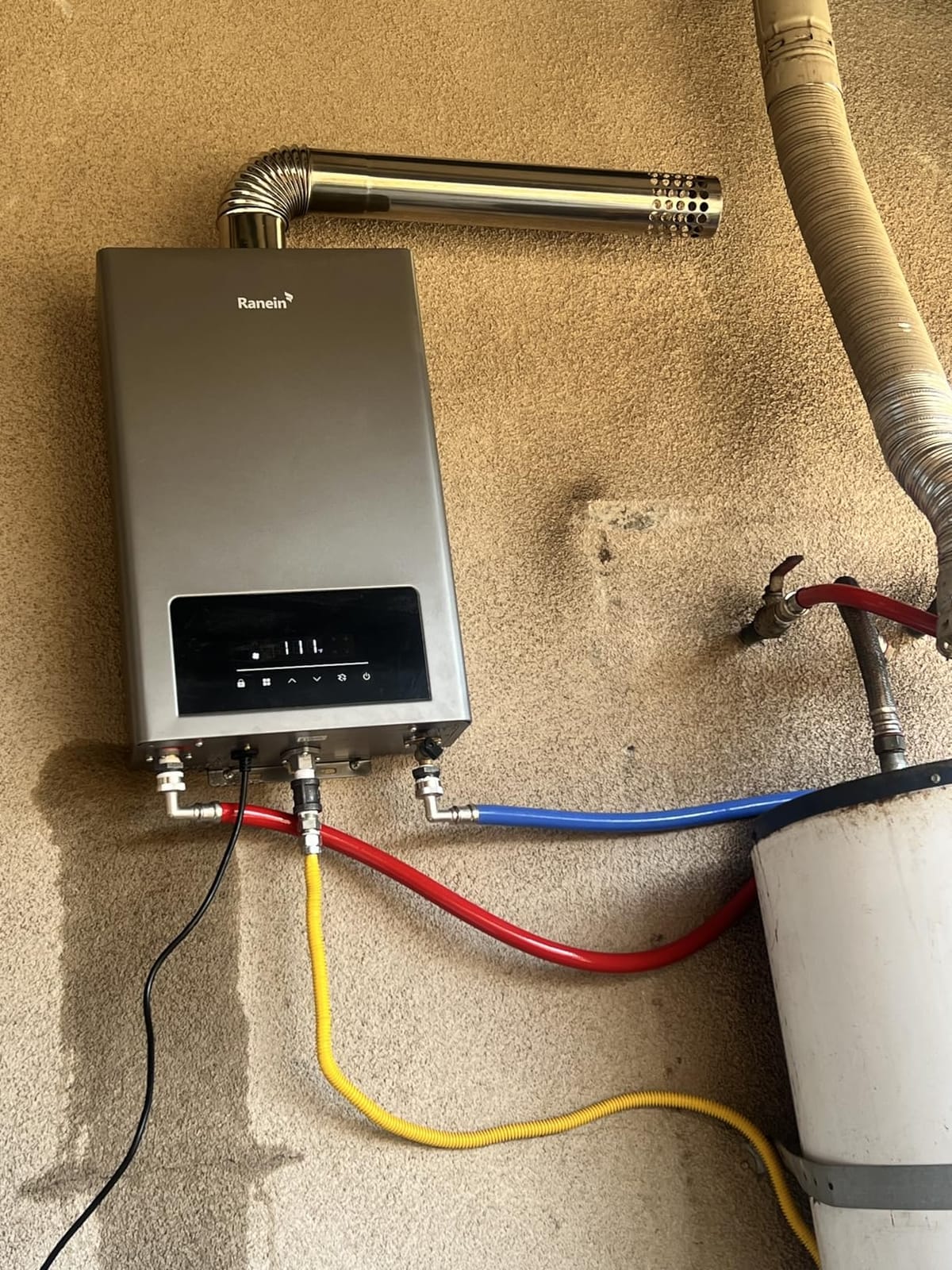 Ranein Natural Gas Tankless Water Heater, 8.5 GPM, 190,000 BTU, Indoor customer photo 2
