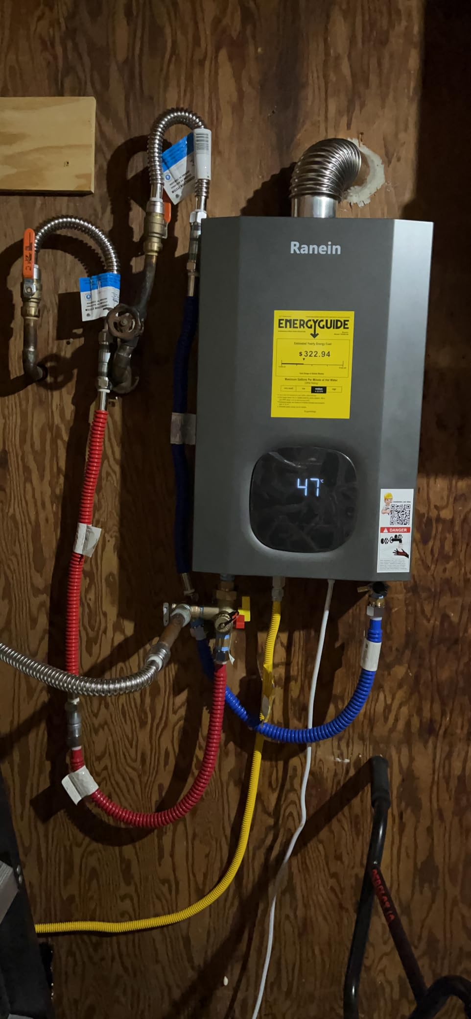 Ranein Natural Gas Tankless Water Heater, 8.5 GPM, 190,000 BTU, Outdoor customer photo 2
