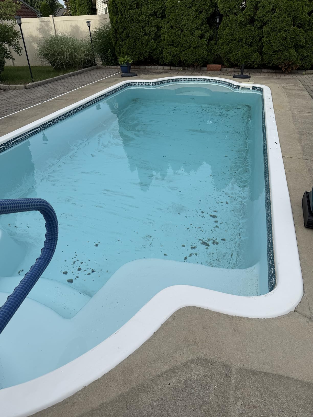 Beatbot Sora 30 Pool Vacuum, Floor & Wall & Waterline & Platform Cleaning, 6800GPH Power, Smart Parking, 300Min Runtime, 5L Capacity, for Above & In-Ground Pools 3229 sq.ft, Deep Blue customer photo 1