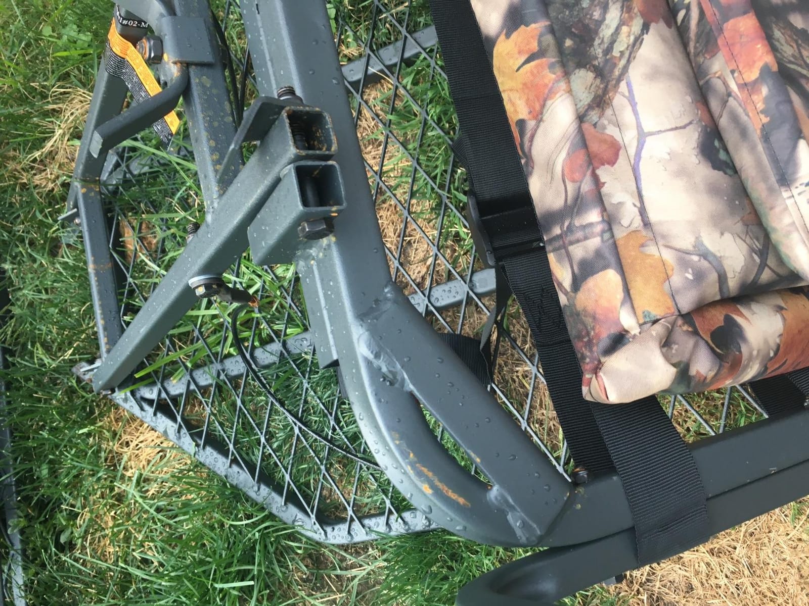 Guide Gear Deluxe Hang-On Tree Stand Chair for Hunting Cushion Seat Hunt Gear Equipment Accessories, Camo customer photo 2